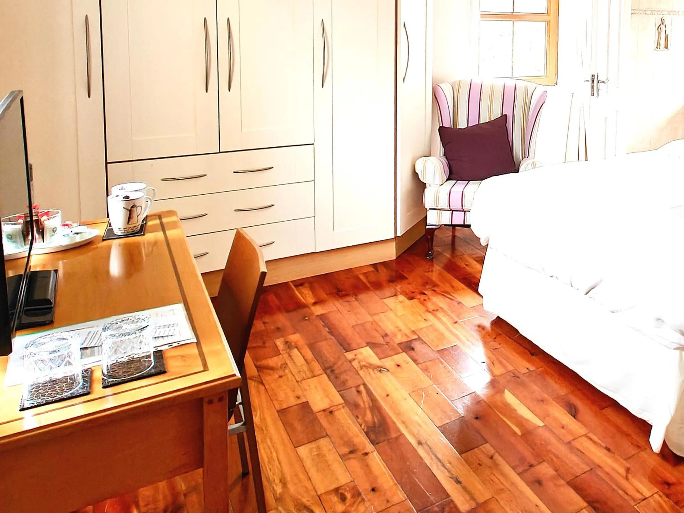 TV and multimedia in Álaind Lodges, Sneem