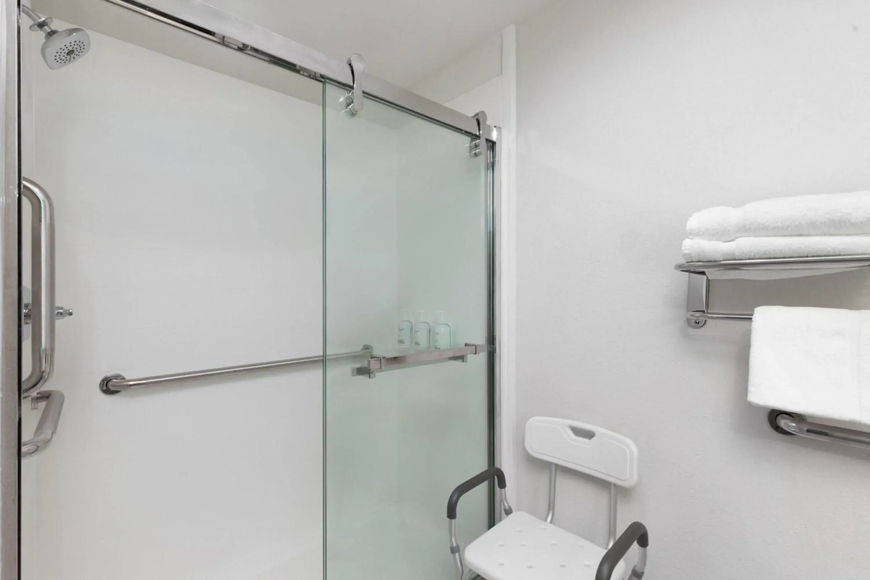 Queen Room with Two Queen Beds and Walk In Shower - Mobility Accessible/Non-Smoking in Wingate by Wyndham Augusta I-20 Queen Room with Two Queen Beds and Walk In Shower - Mobility Accessible/Non-Smoking in Wingate by Wyndham Augusta I-20