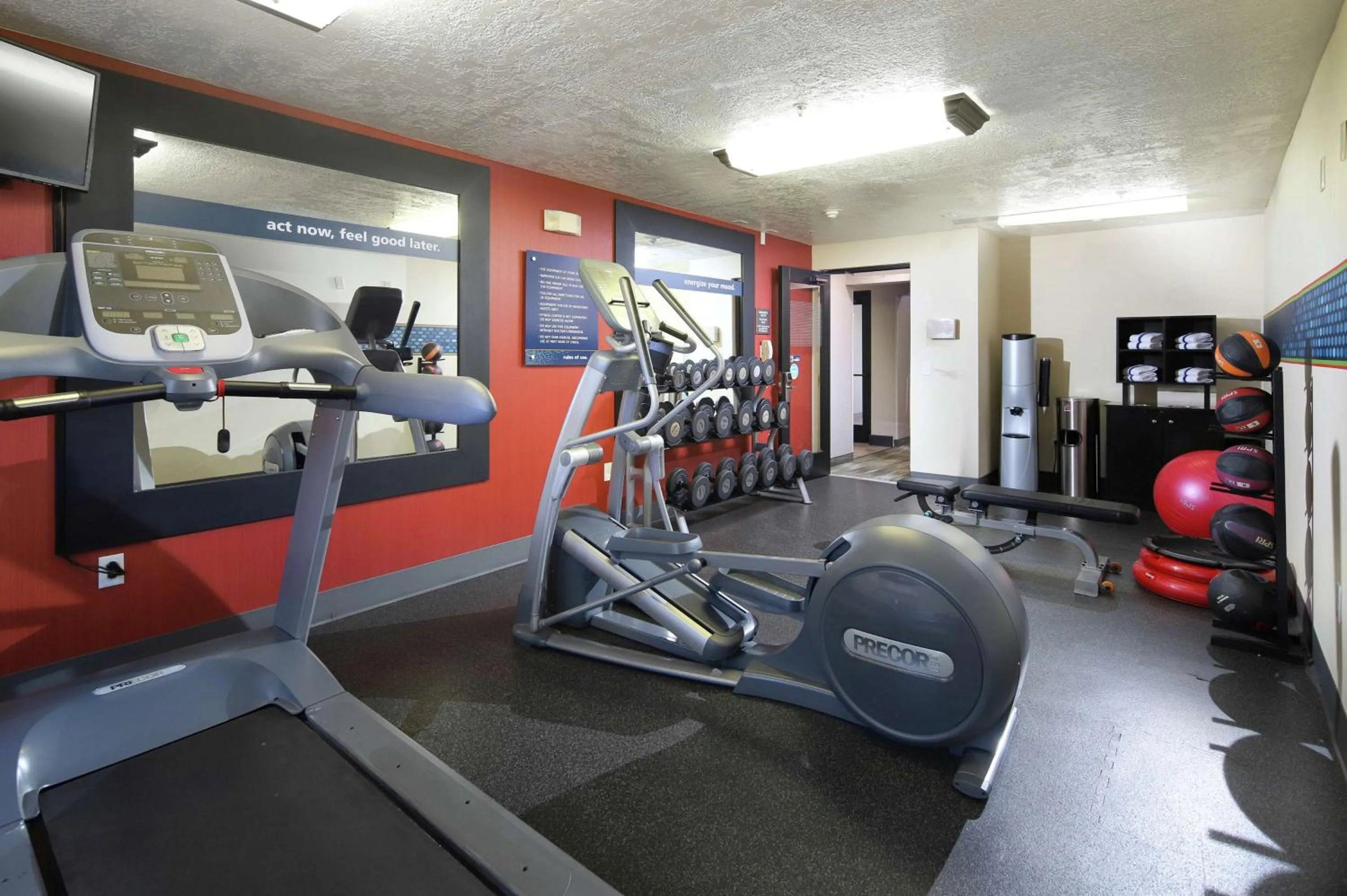 Fitness centre/facilities in Hampton Inn Sierra Vista