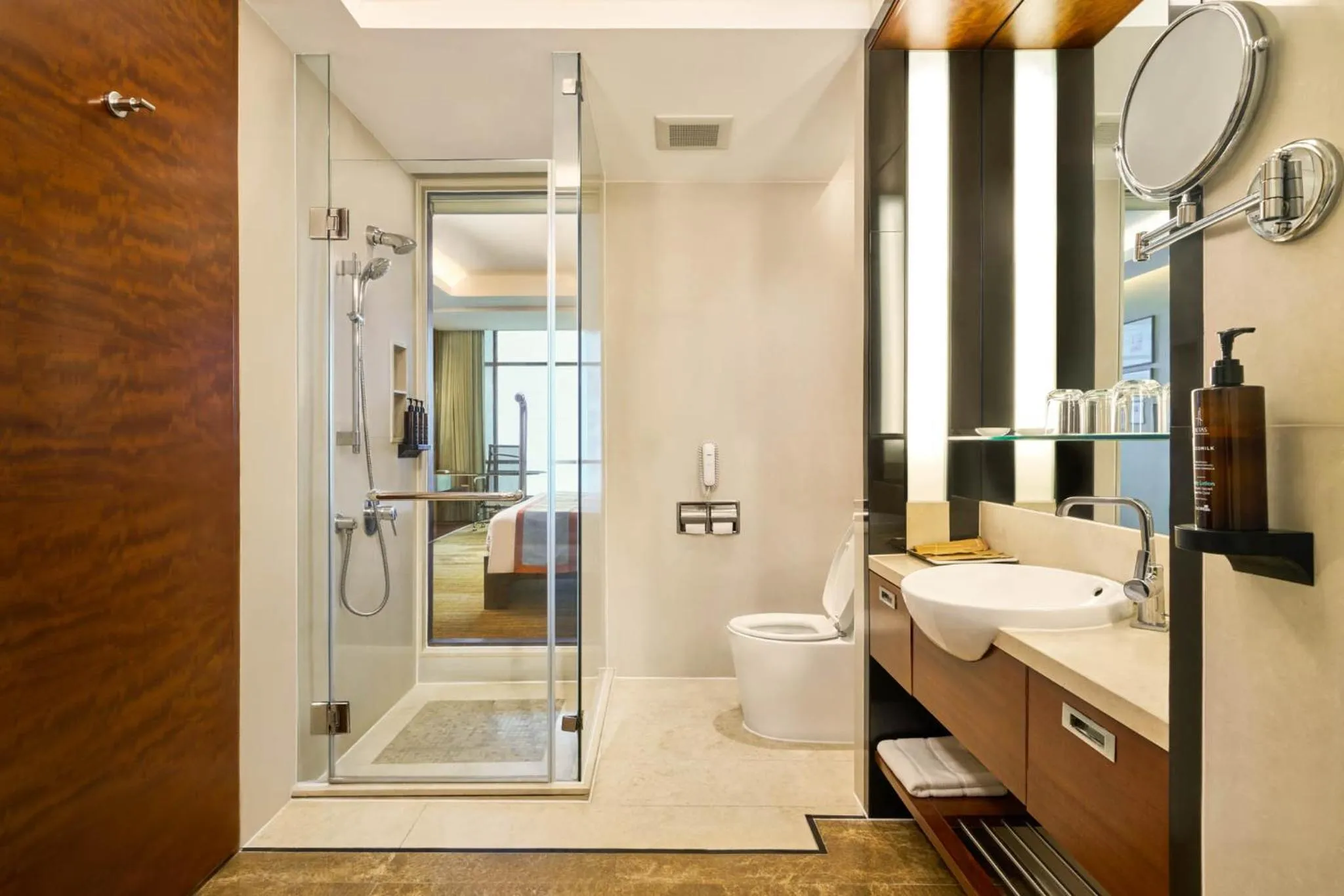 Shower in AETAS lumpini