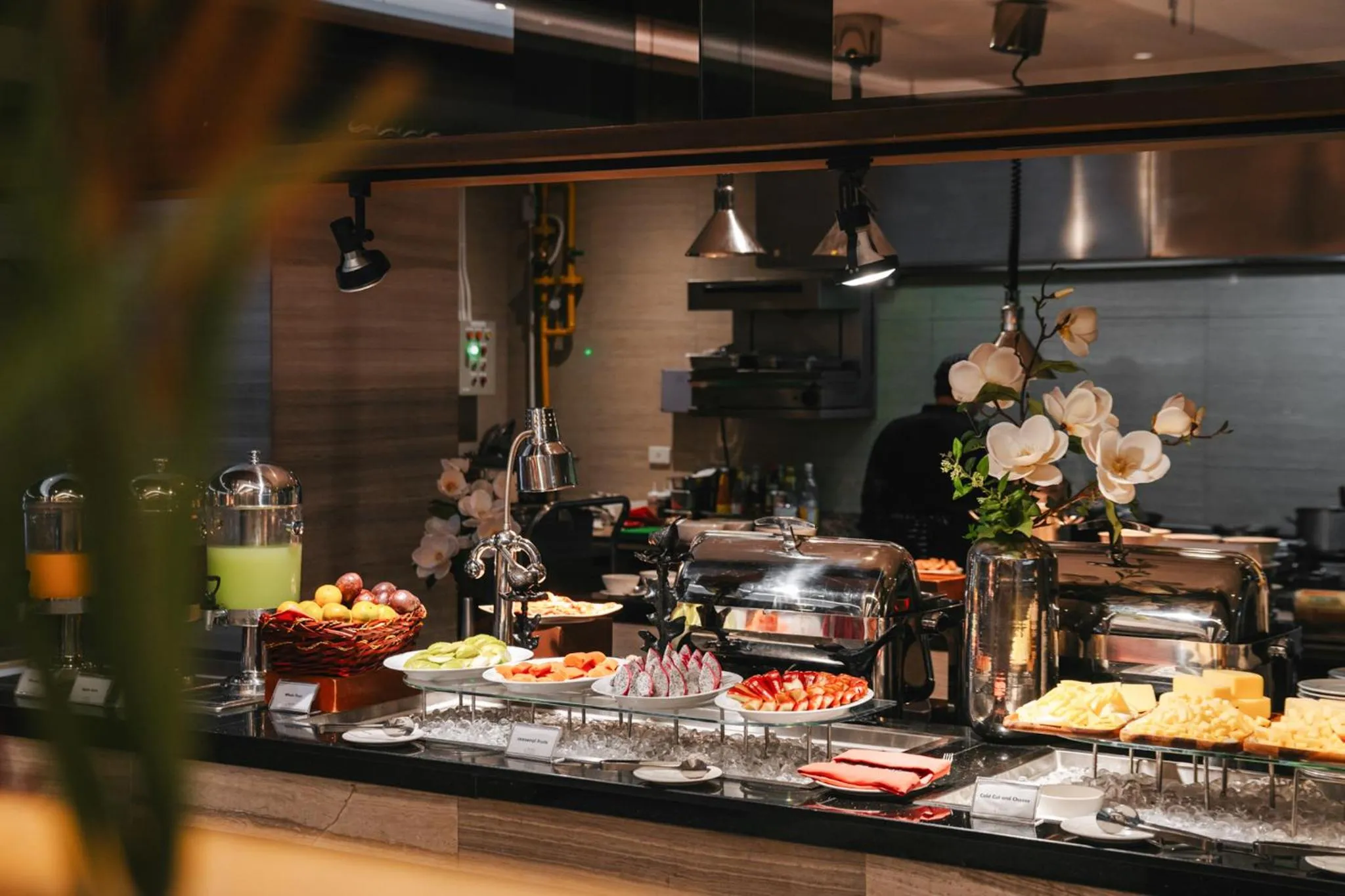 Buffet breakfast in AETAS lumpini