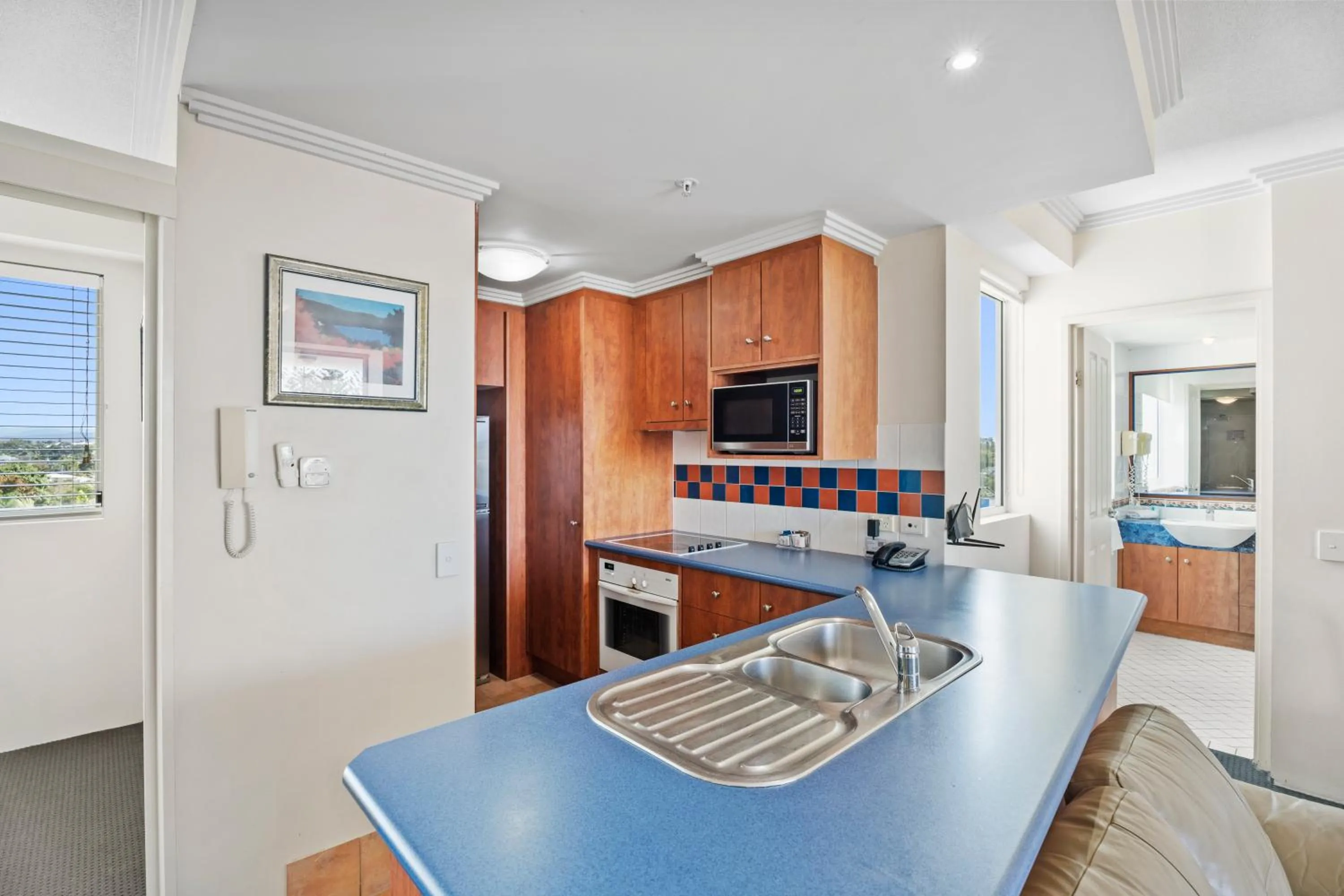 kitchen in Crystal Bay On The Broadwater