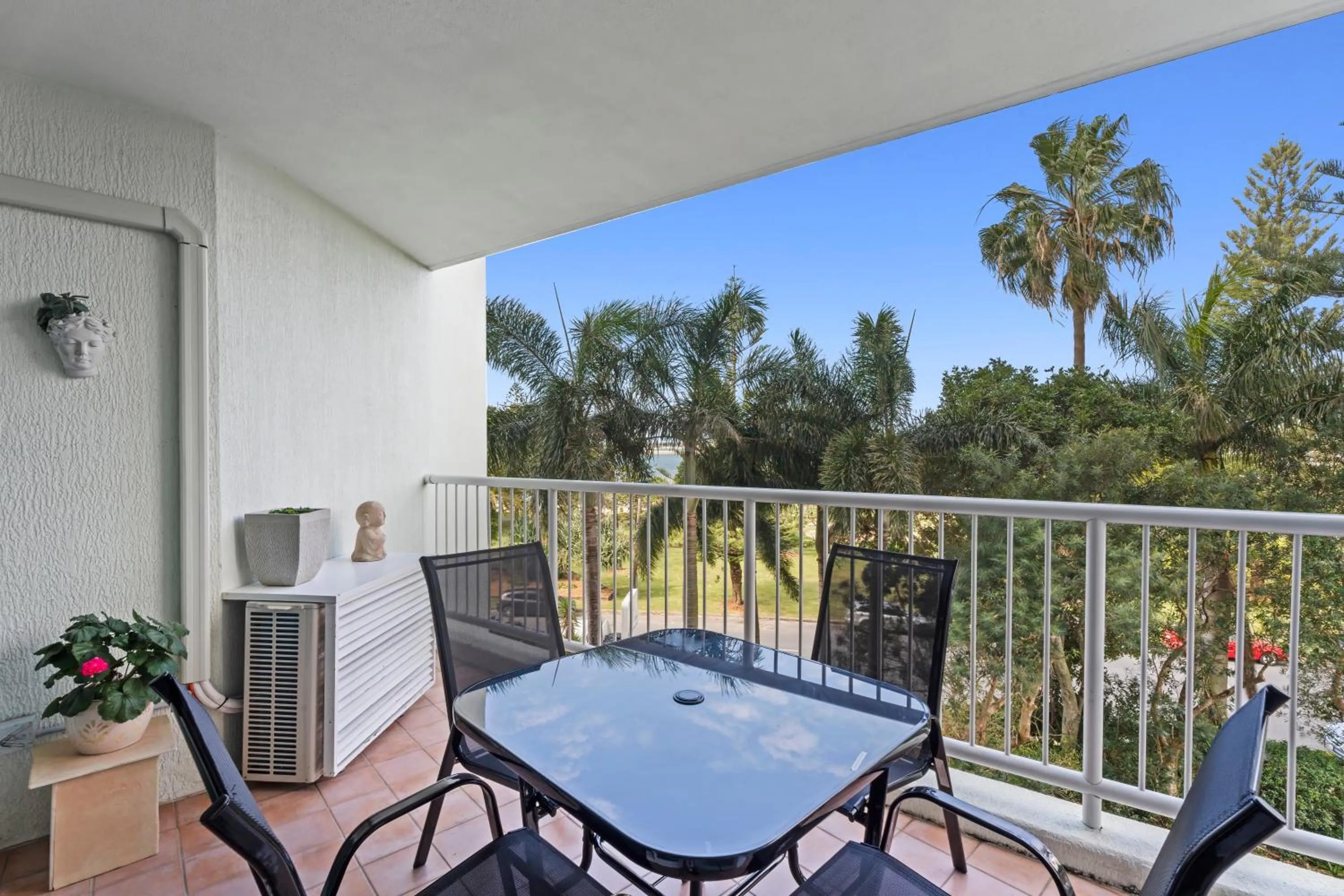 Balcony/Terrace in Crystal Bay On The Broadwater