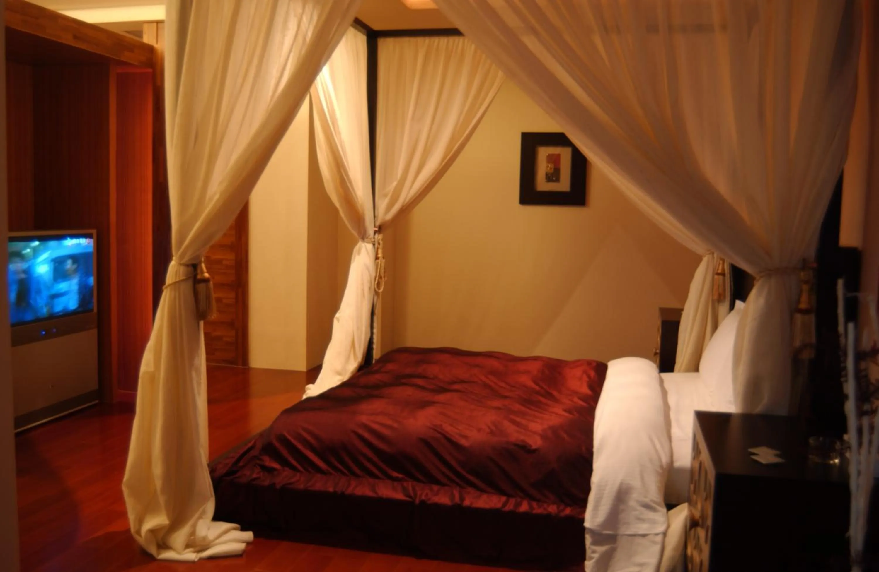 bunk bed, Bed in Hiye Fashion Motel