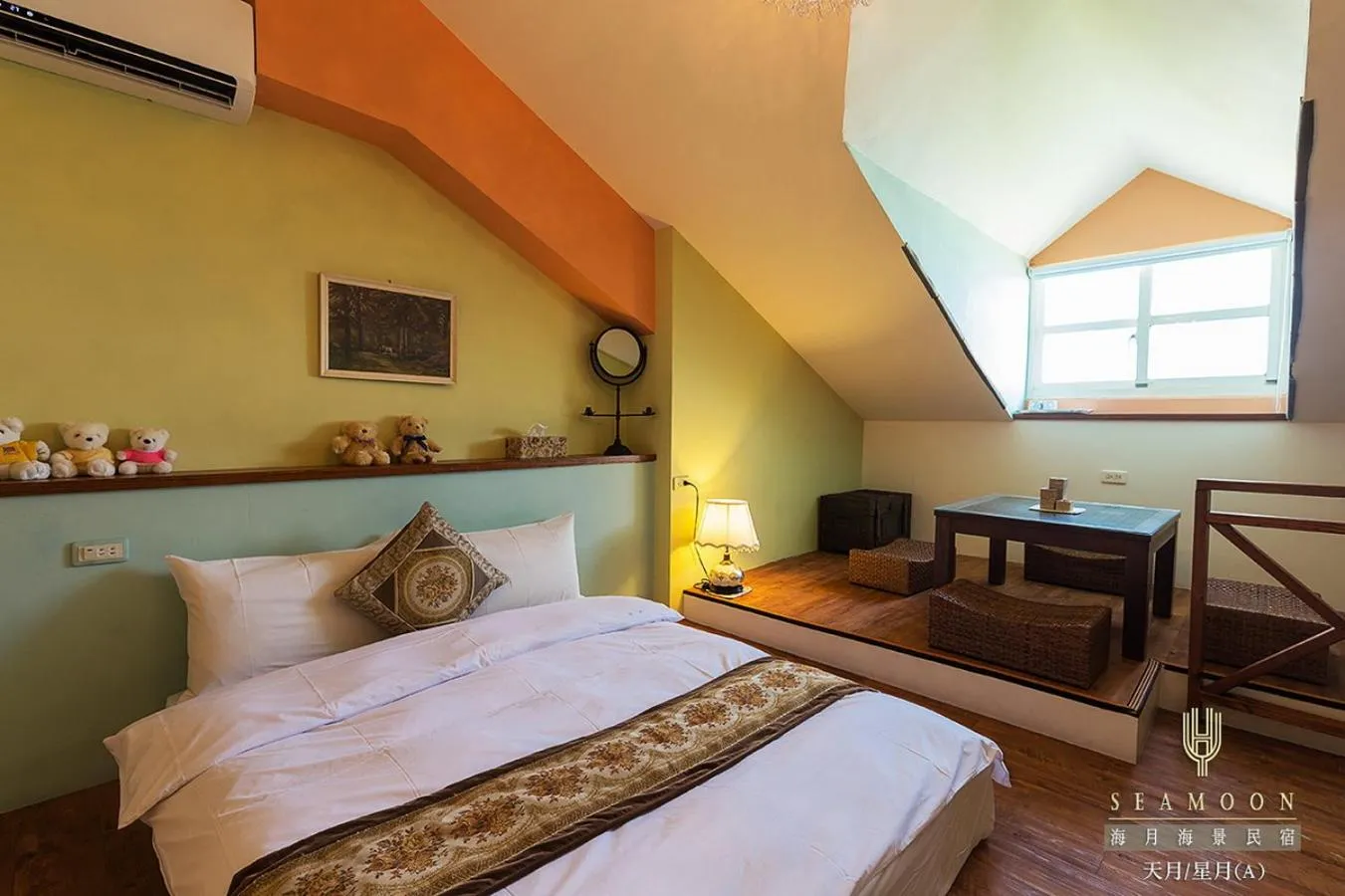 Photo of the whole room, Bed in Hai Yue Homestay