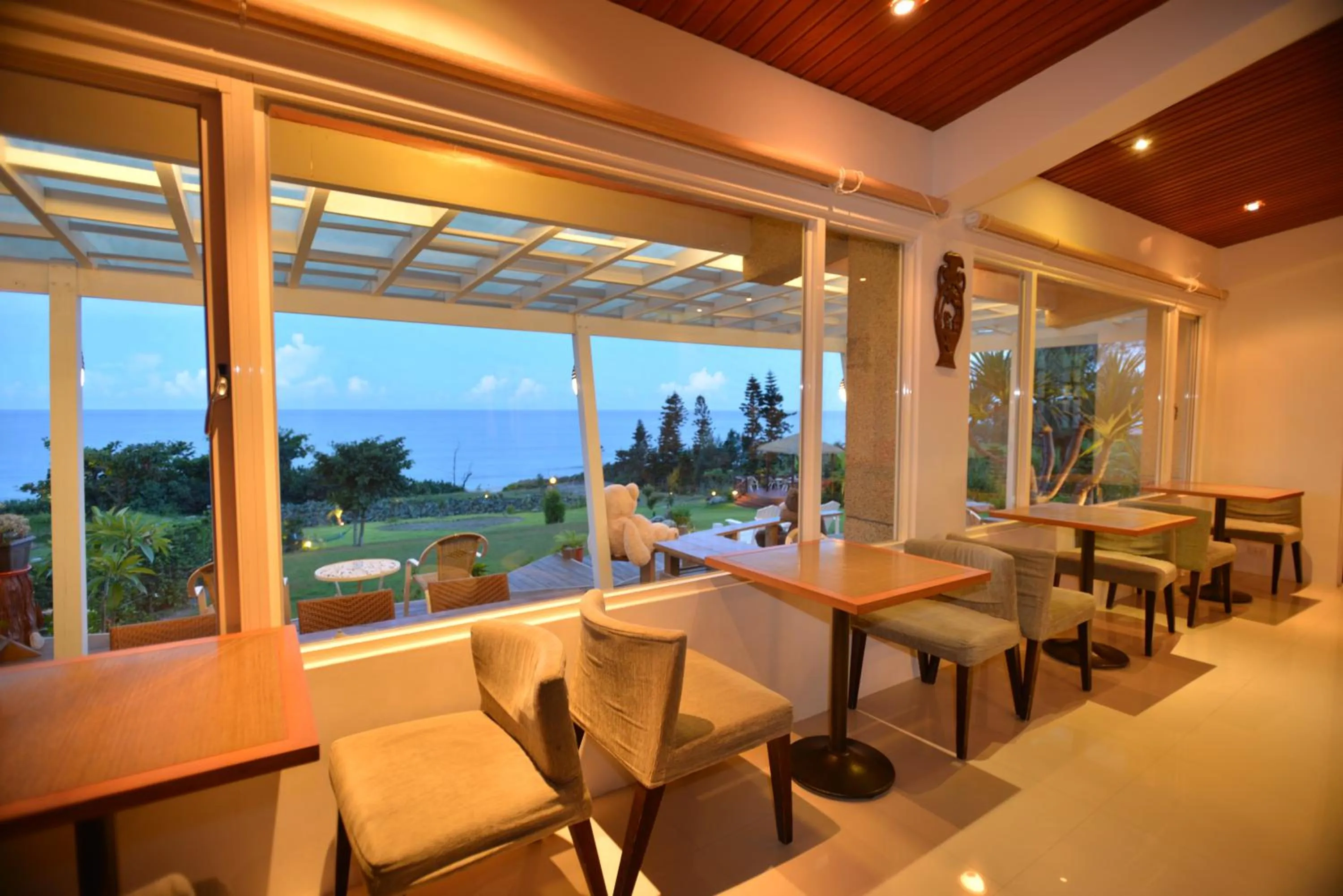 Restaurant/places to eat in Hai Yue Homestay