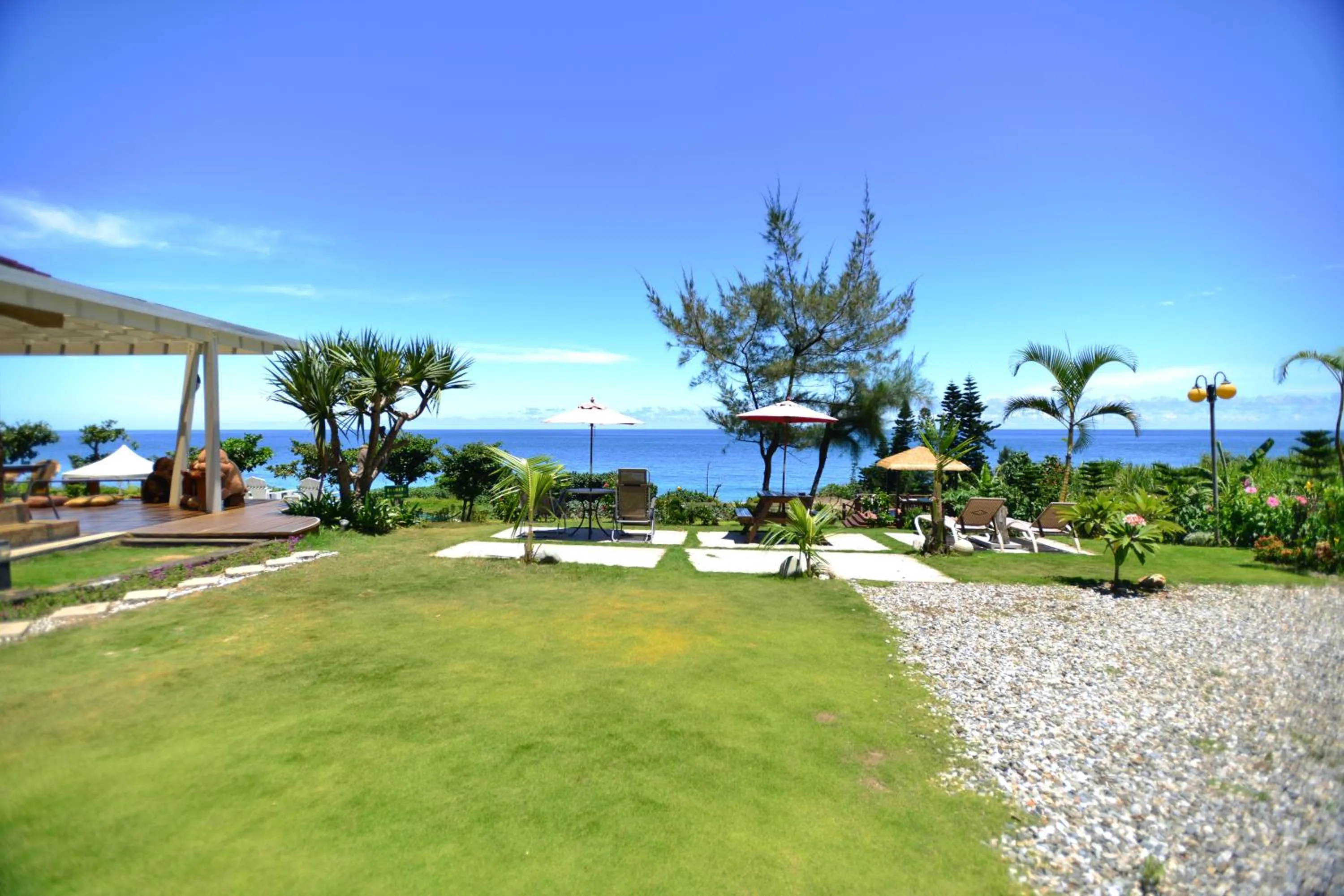 Garden view in Hai Yue Homestay