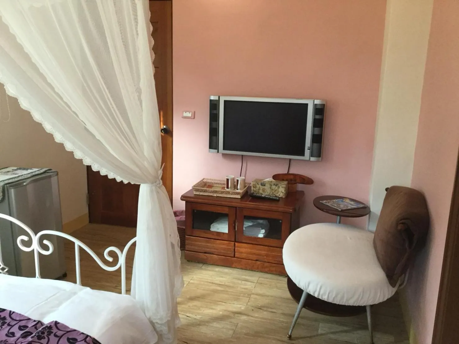 Photo of the whole room, Bed in Hai Yue Homestay