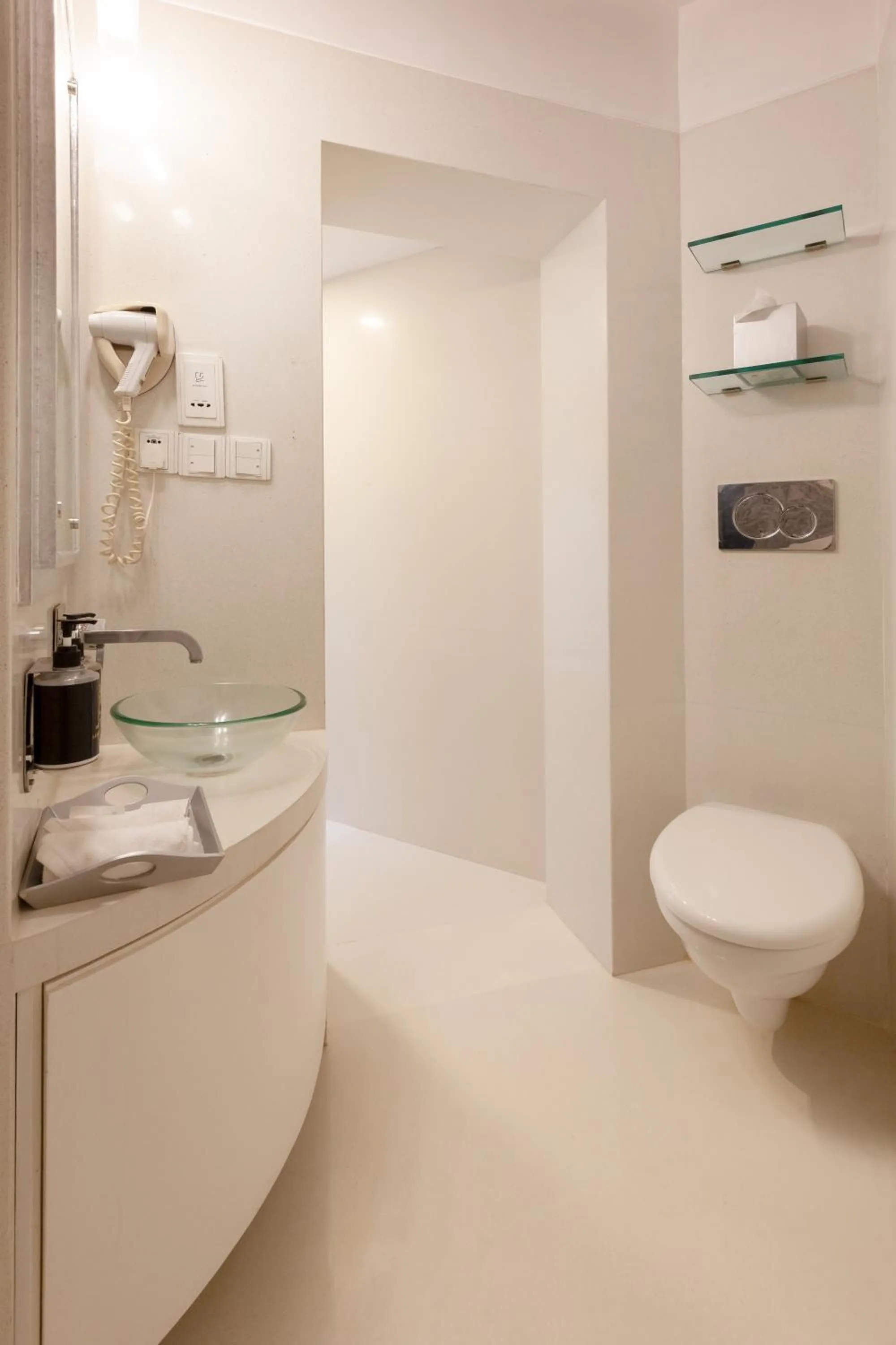 Bathroom in Le Sutra Hotel, Khar, Mumbai