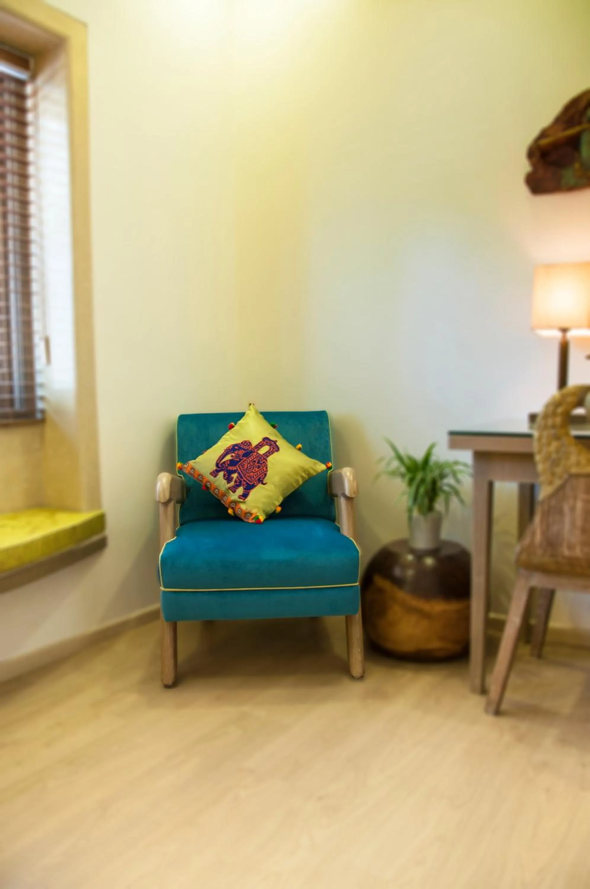 Seating area in Le Sutra Hotel, Khar, Mumbai