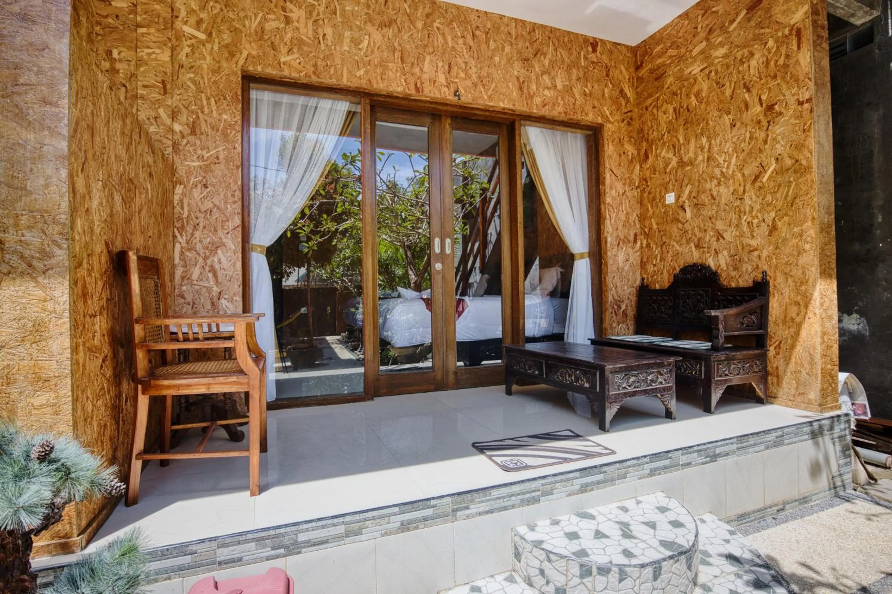 Patio in Linas Villas