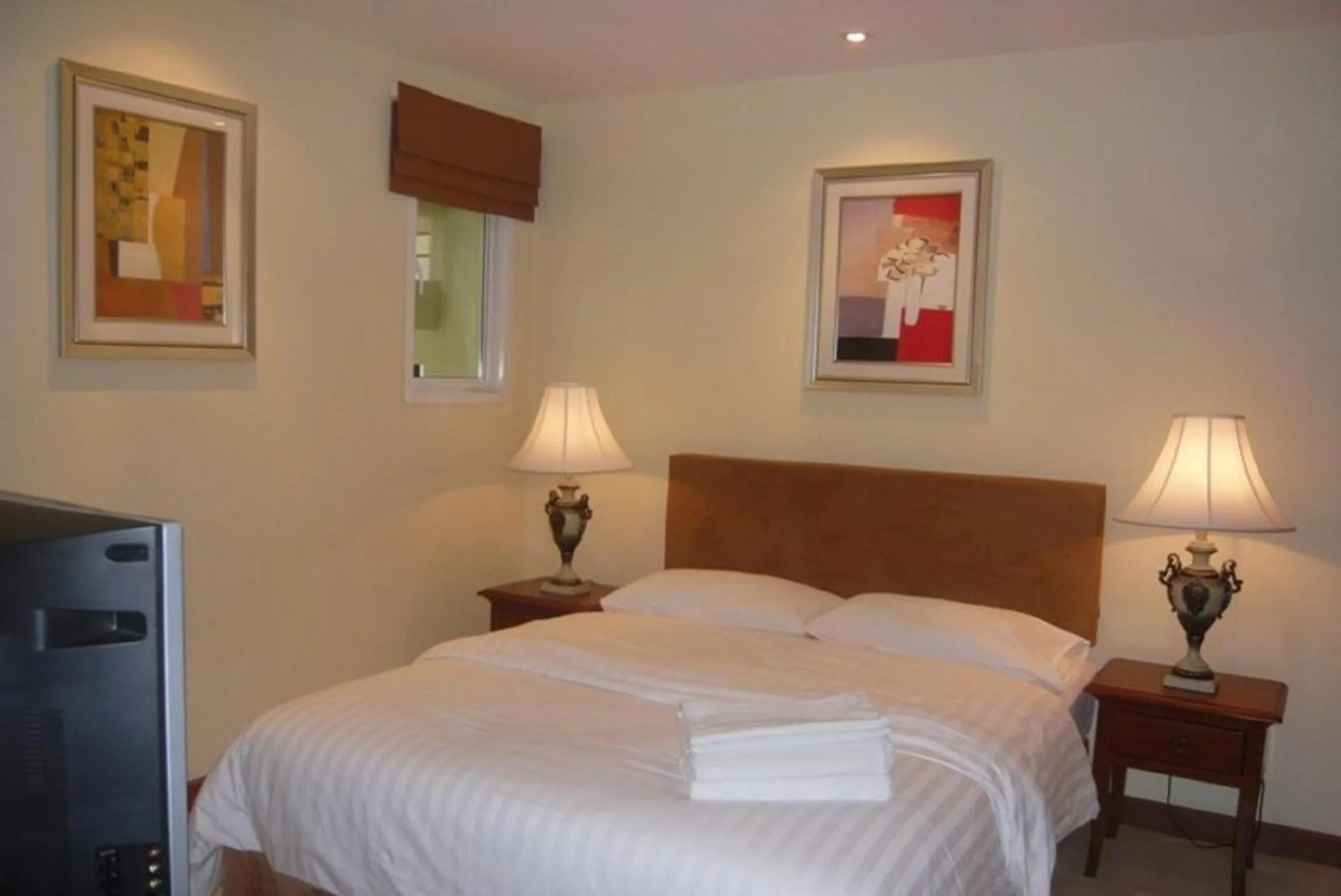 Bedroom, Bed in Jomtien Beach Residence