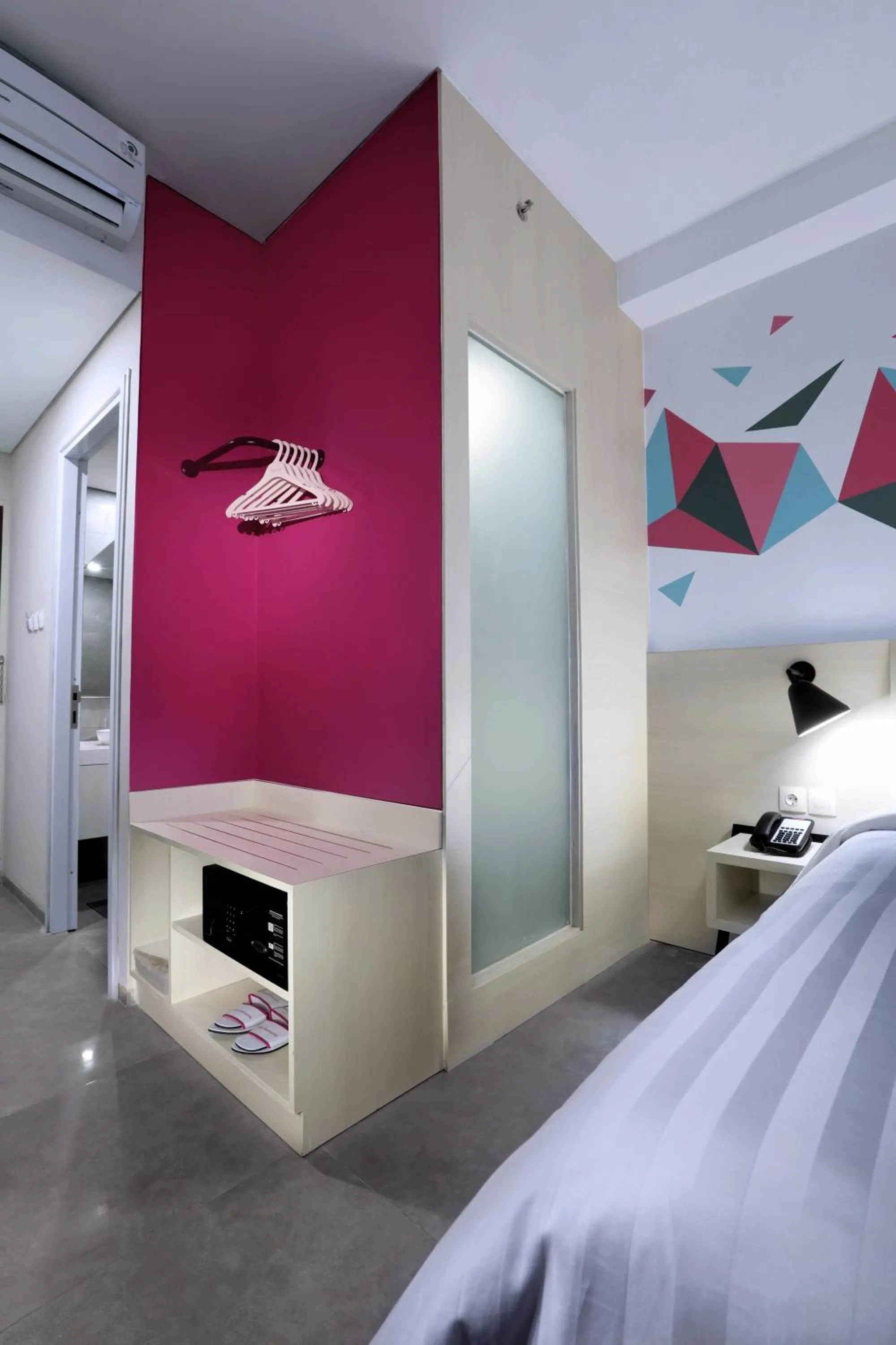 Area and facilities, Bed in favehotel Madiun