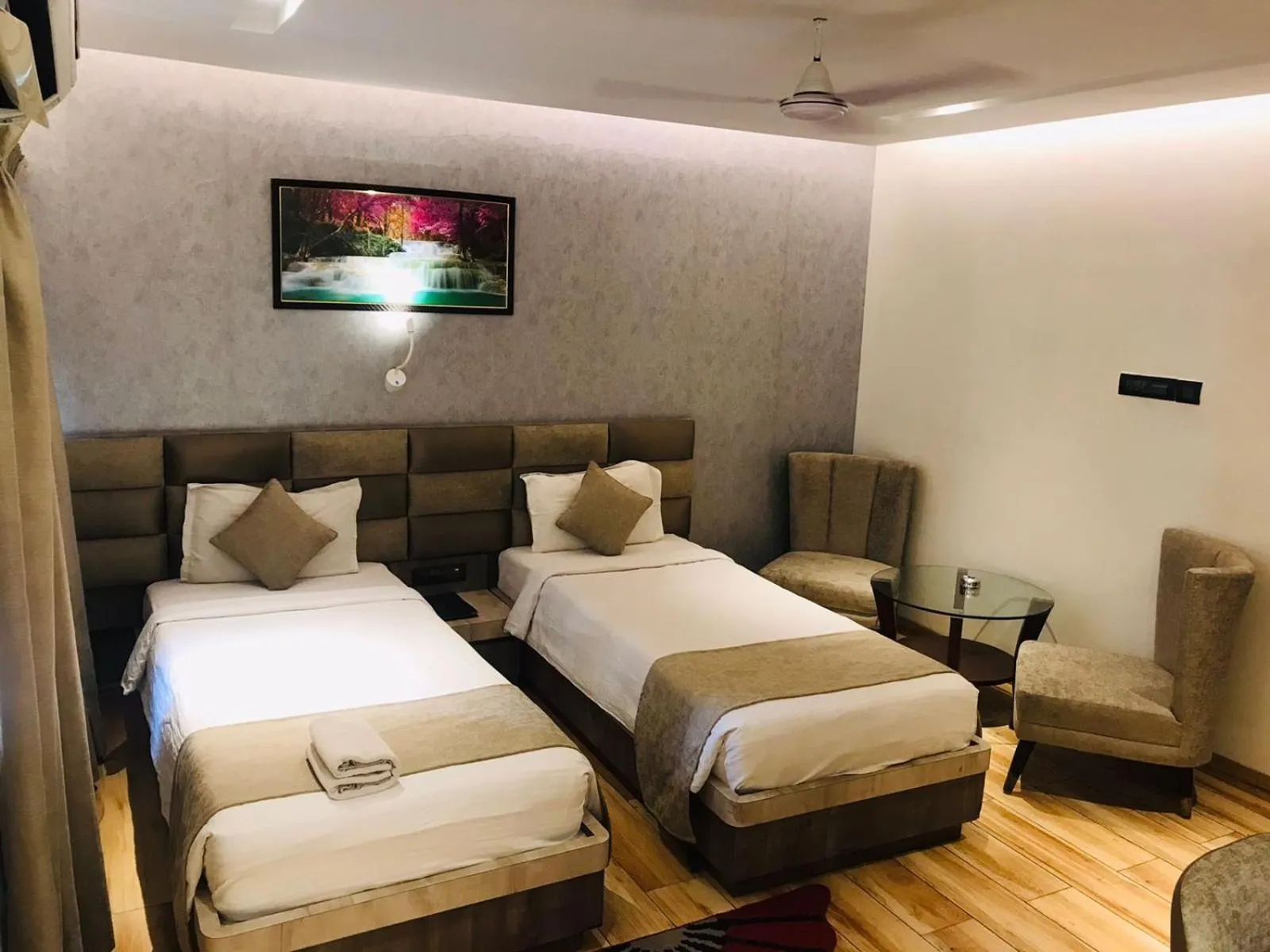 Bedroom, Bed in Pallavi International