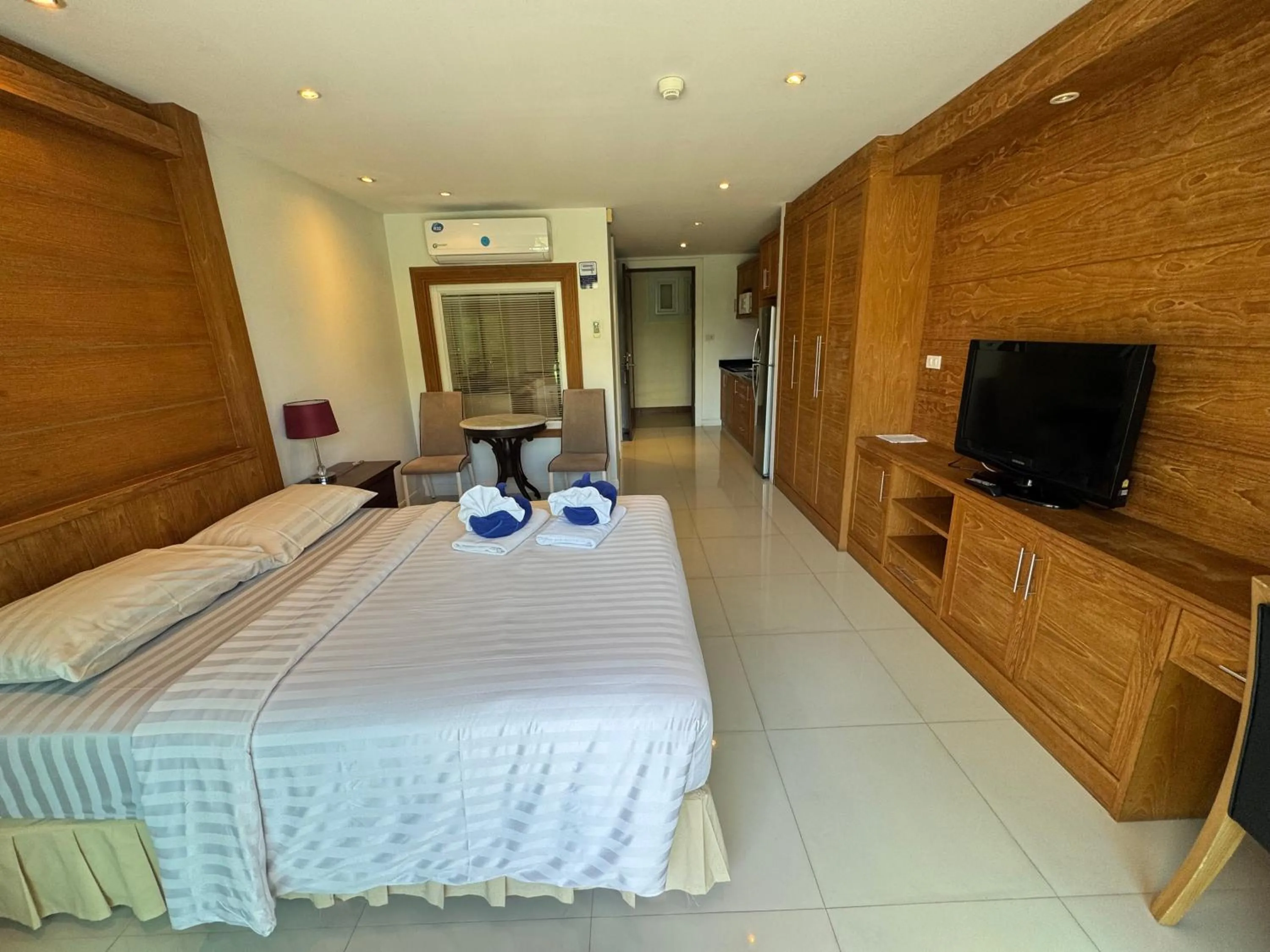 Bed in Jomtien Beach Penthouses