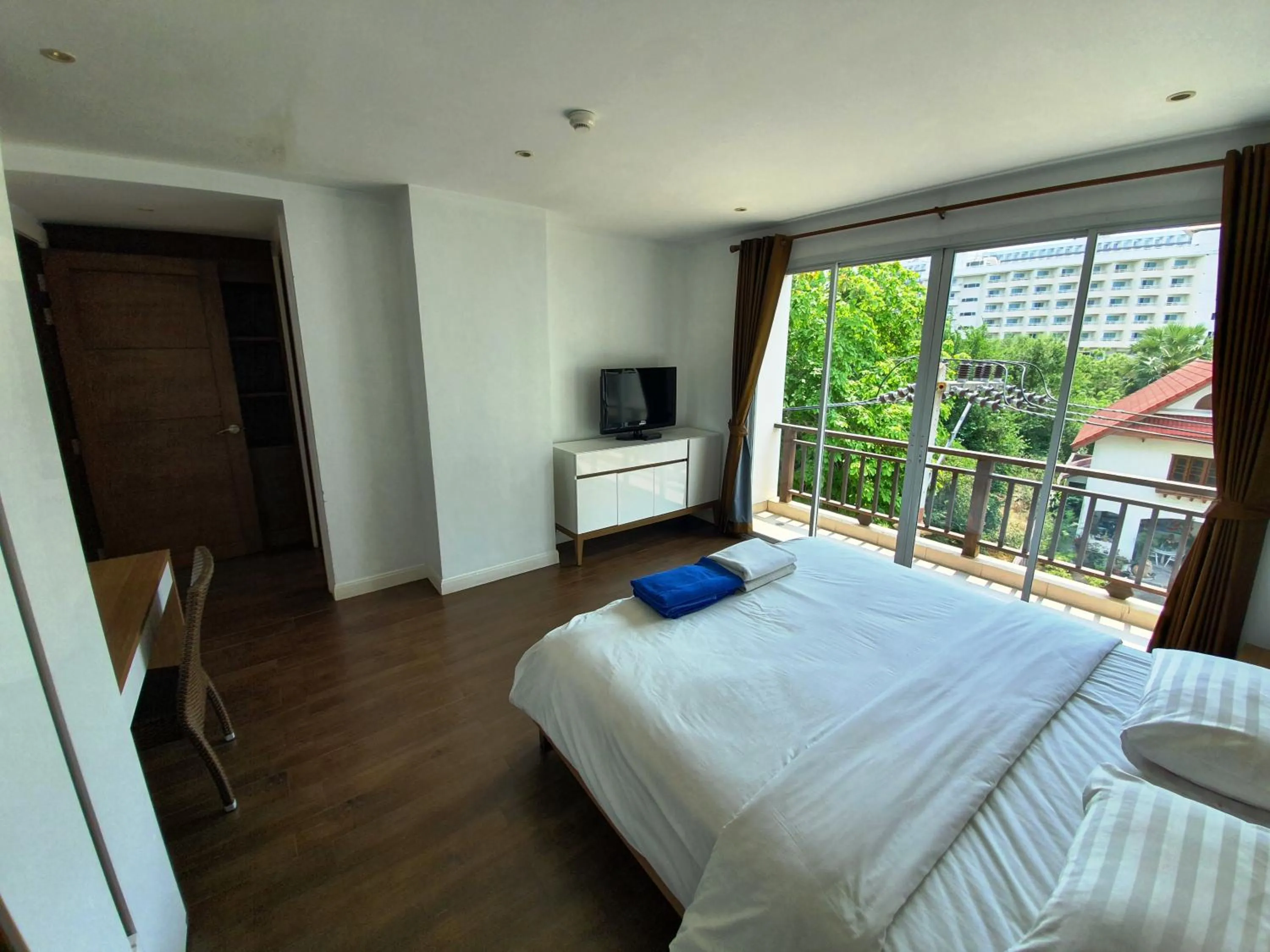 Bed in Jomtien Beach Penthouses