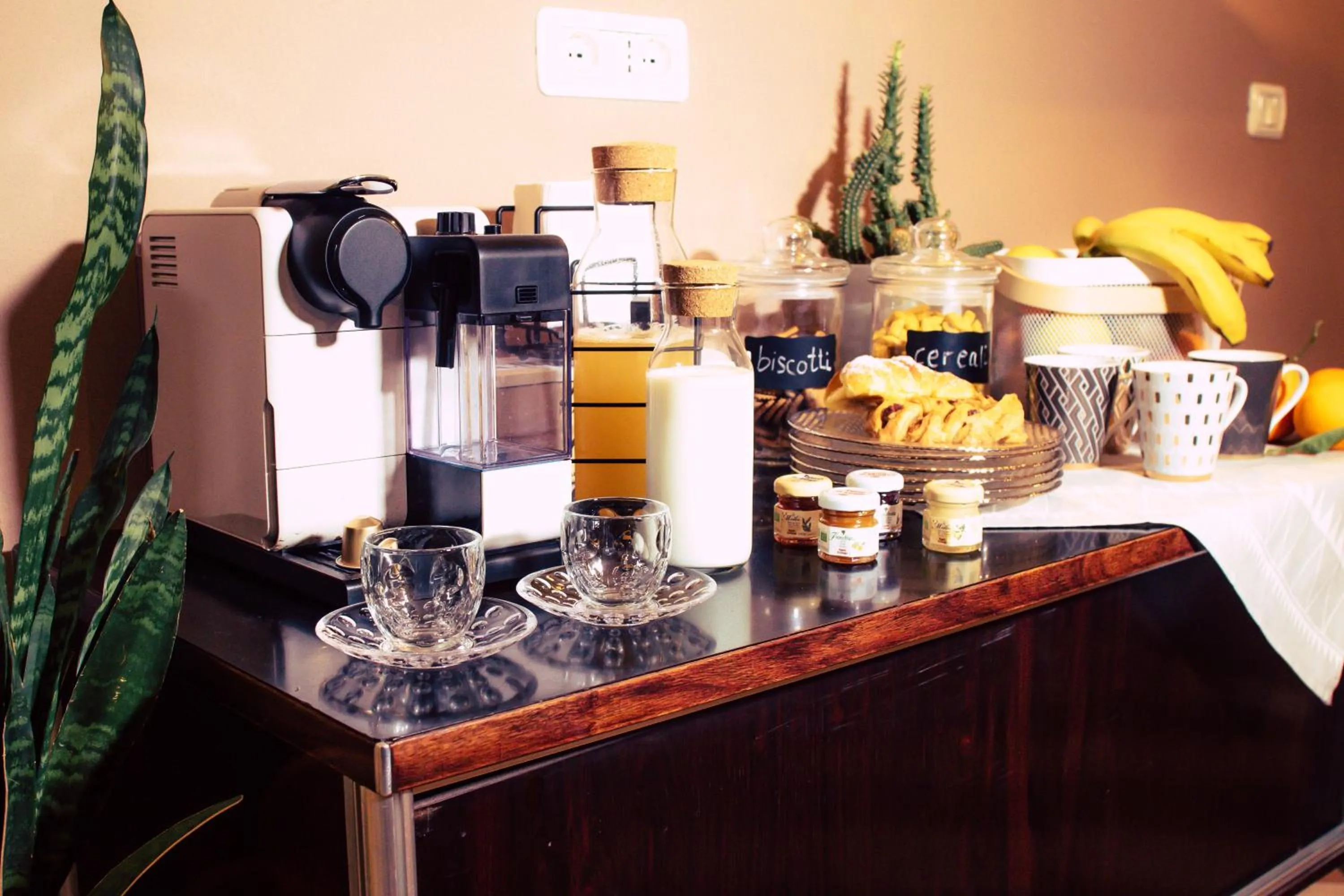 Italian breakfast in Arsenale Suites