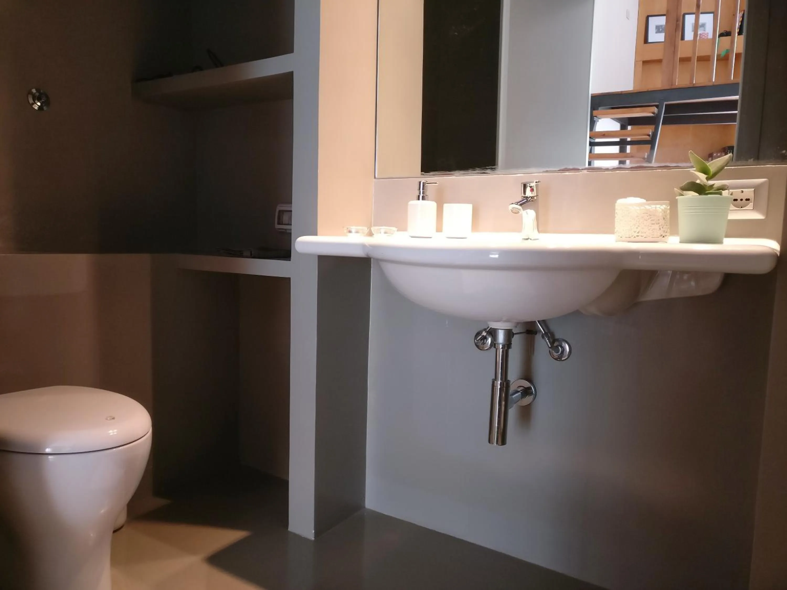 Bathroom in Sa Prazza GuestHouse