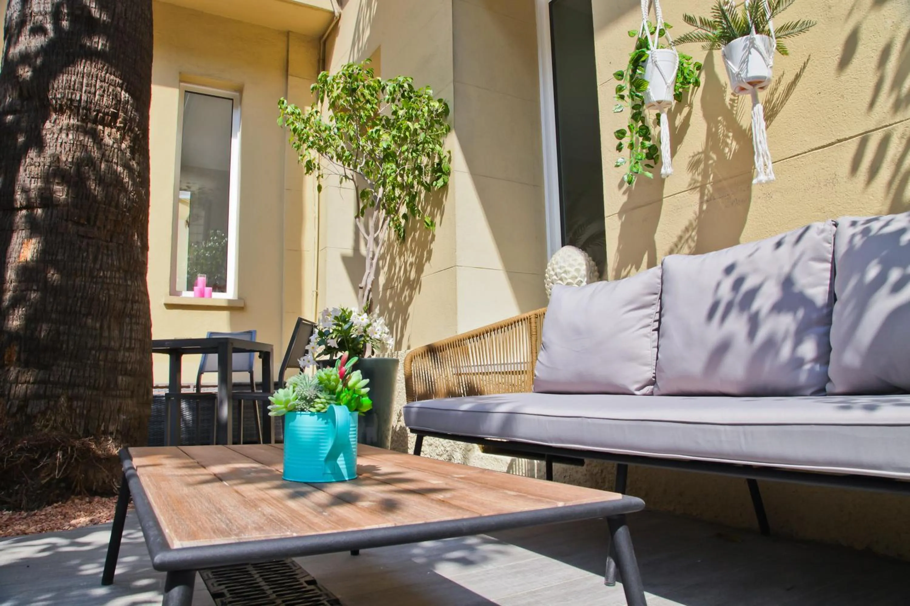 Patio in Hotel La Villa Nice Promenade