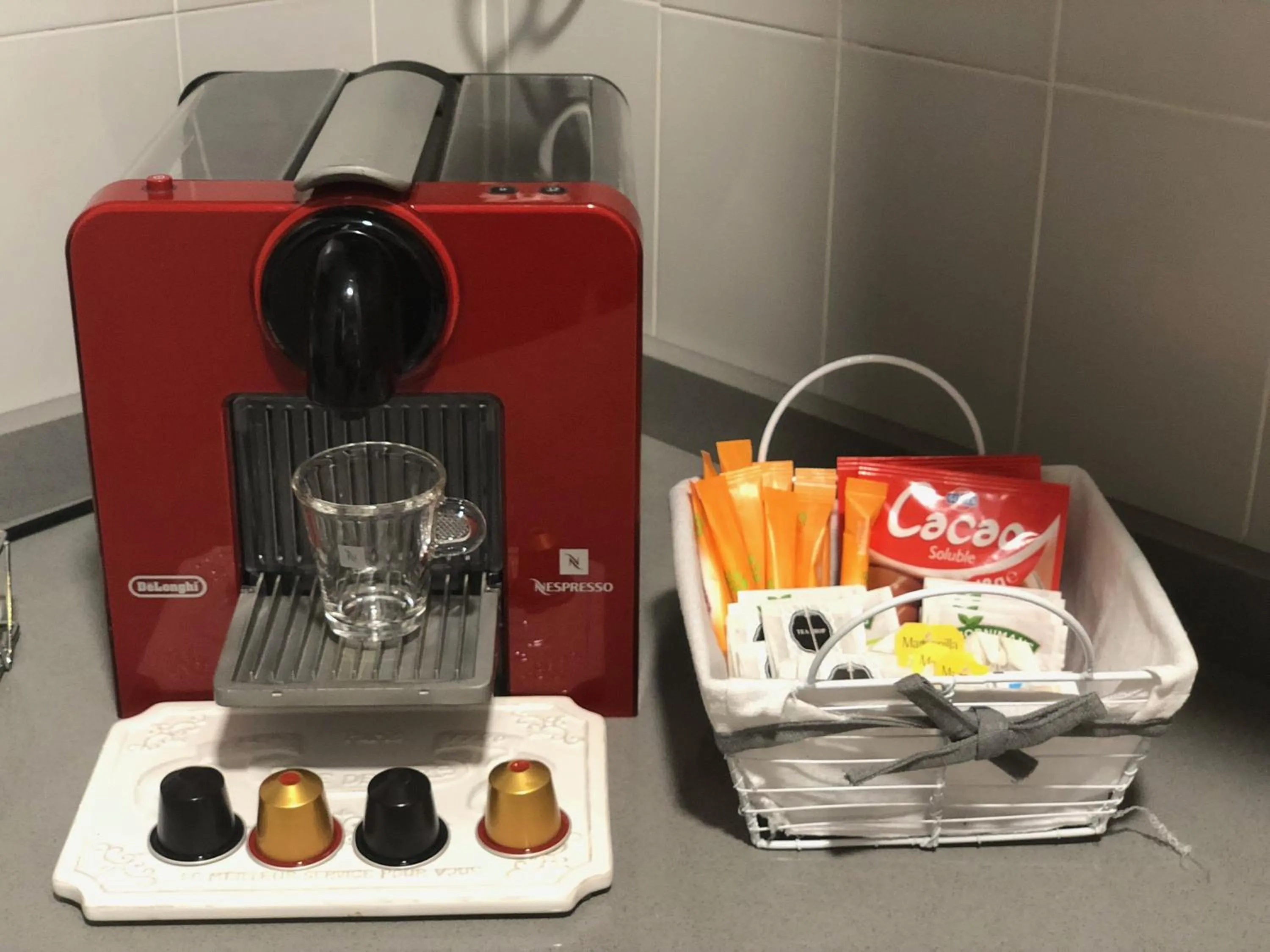 Coffee/tea facilities in Catedral Apartment