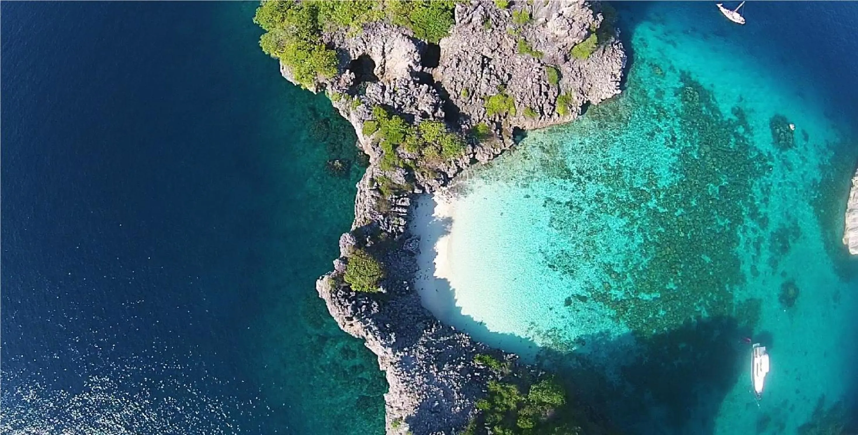 Snorkeling in Lanta Hostel