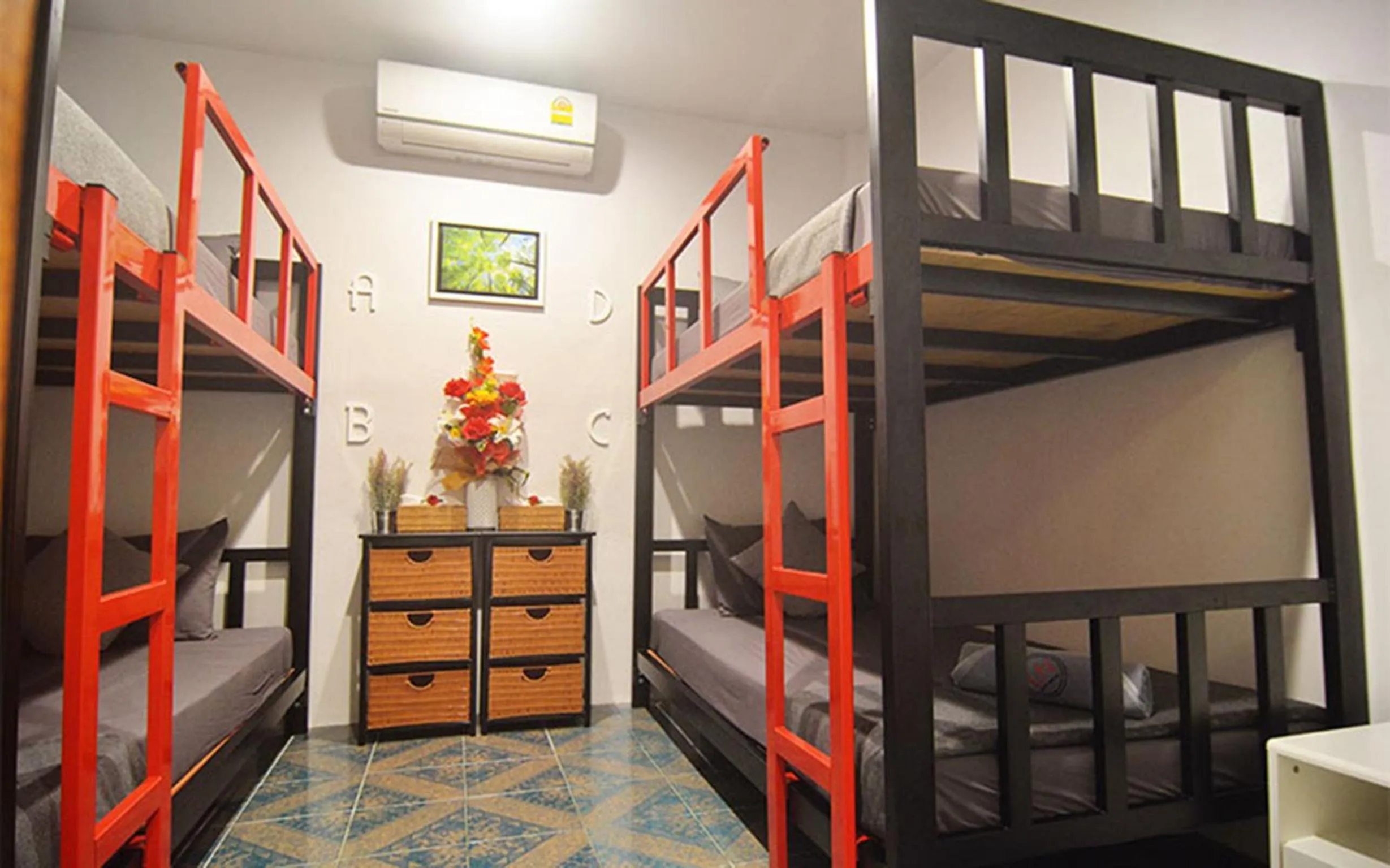 Bed in Lanta Hostel