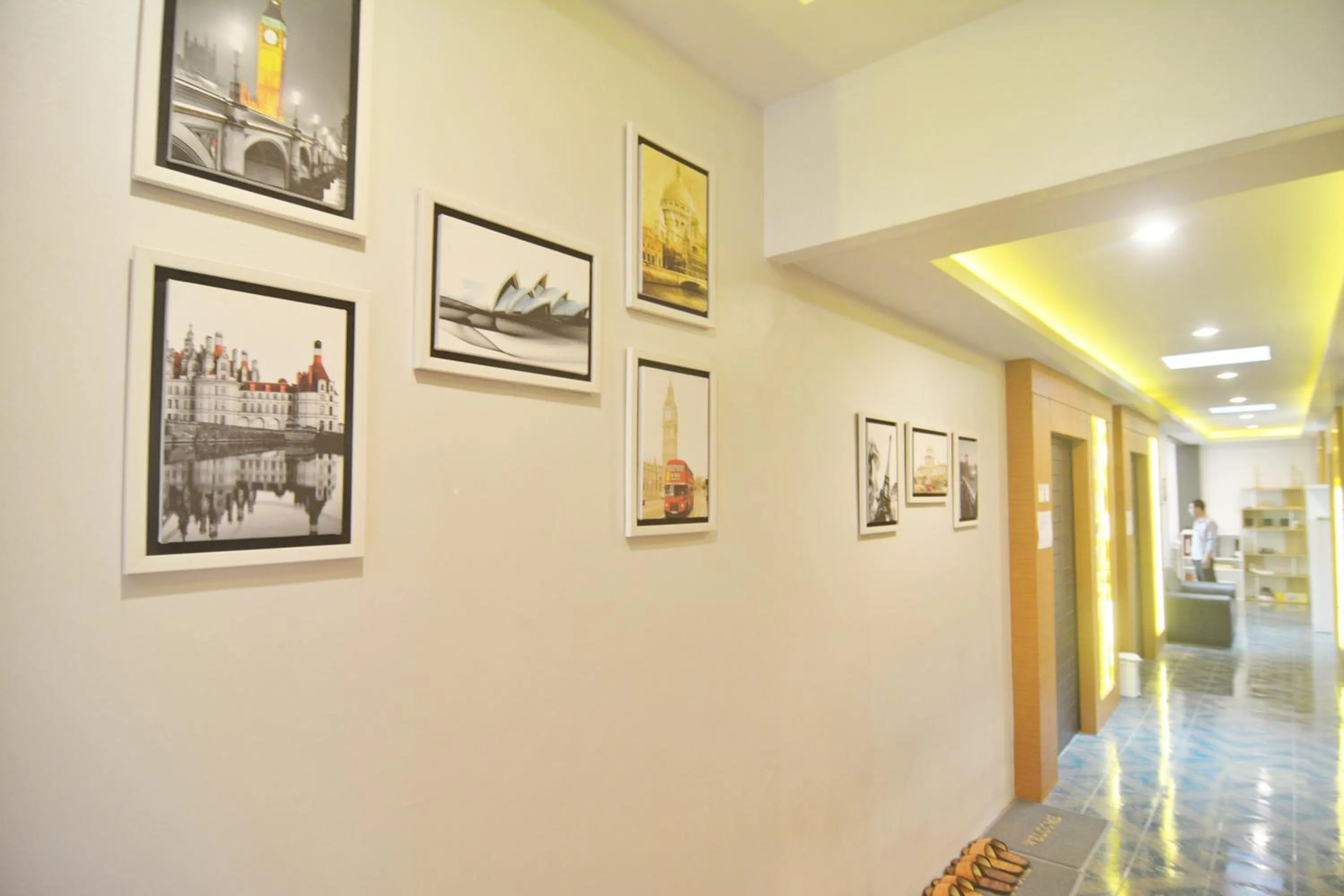 Area and facilities in Lanta Hostel