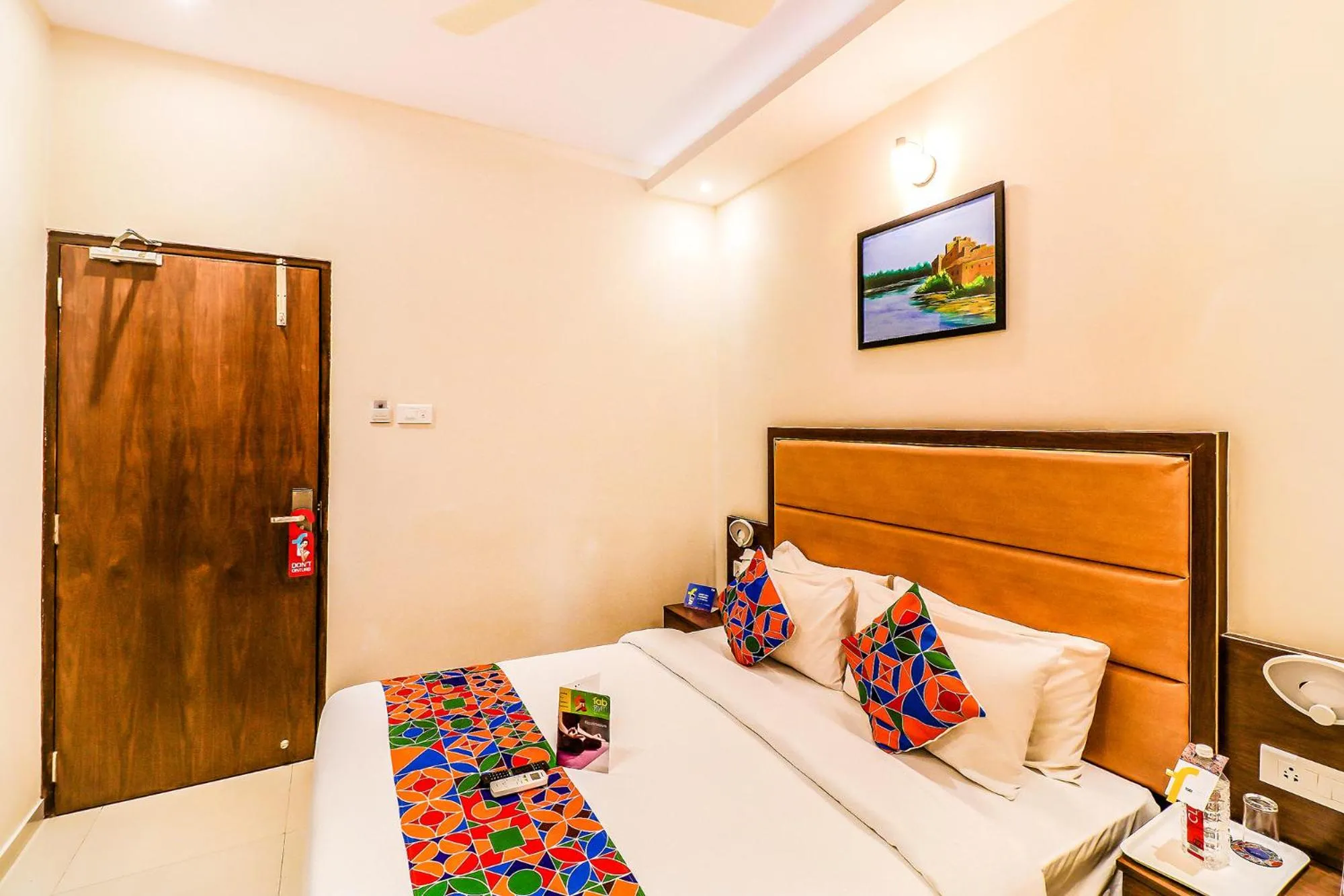Photo of the whole room, Bed in FabHotel Admiral - Nr Mumbai International Airport