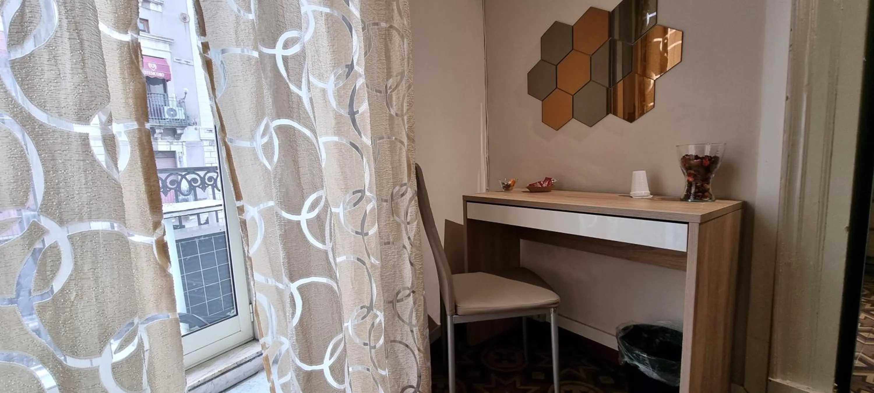 hair dresser in Cortile Stesicoro