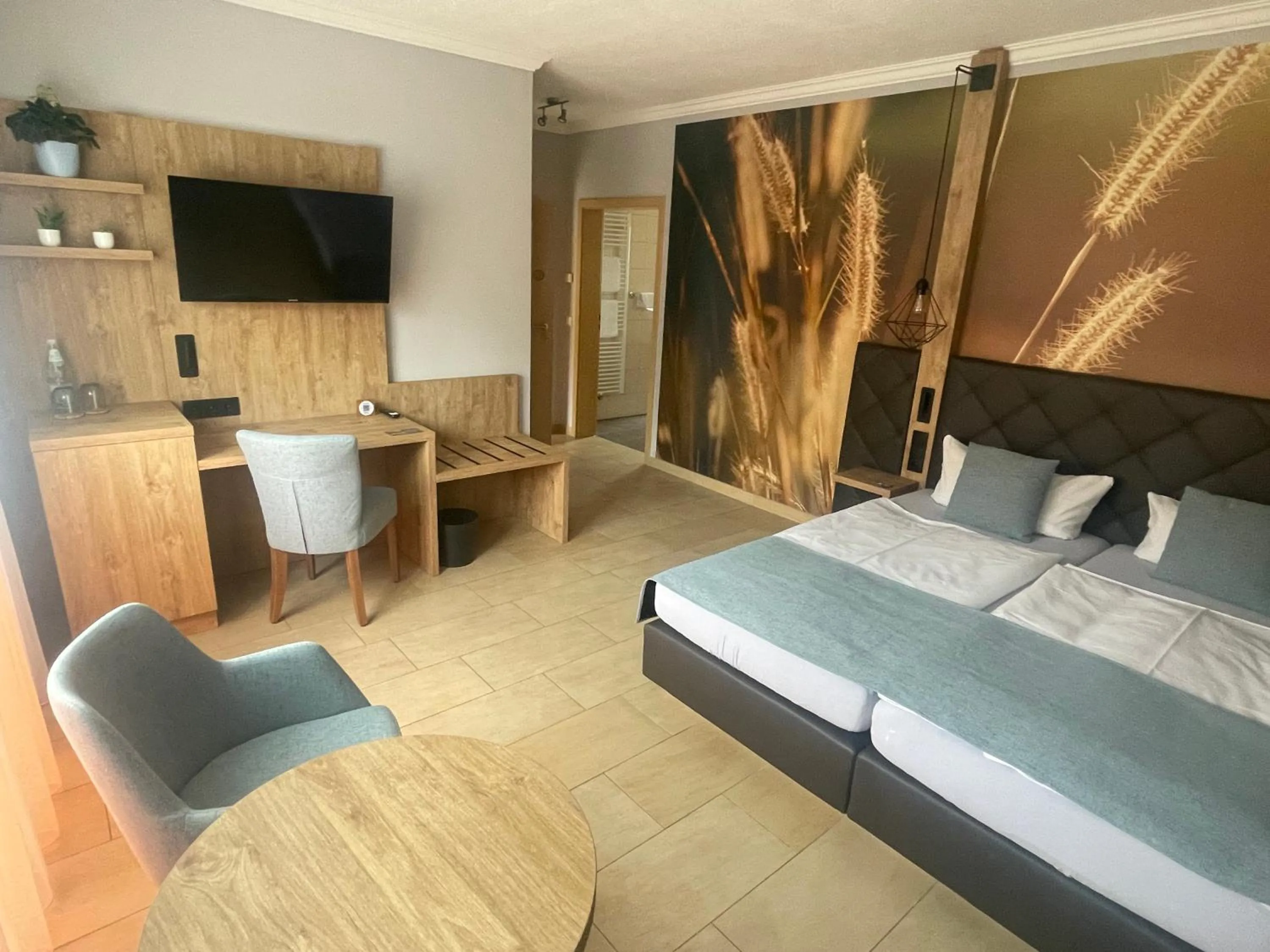 Photo of the whole room, Bed in Hotel "Pension Marlis"