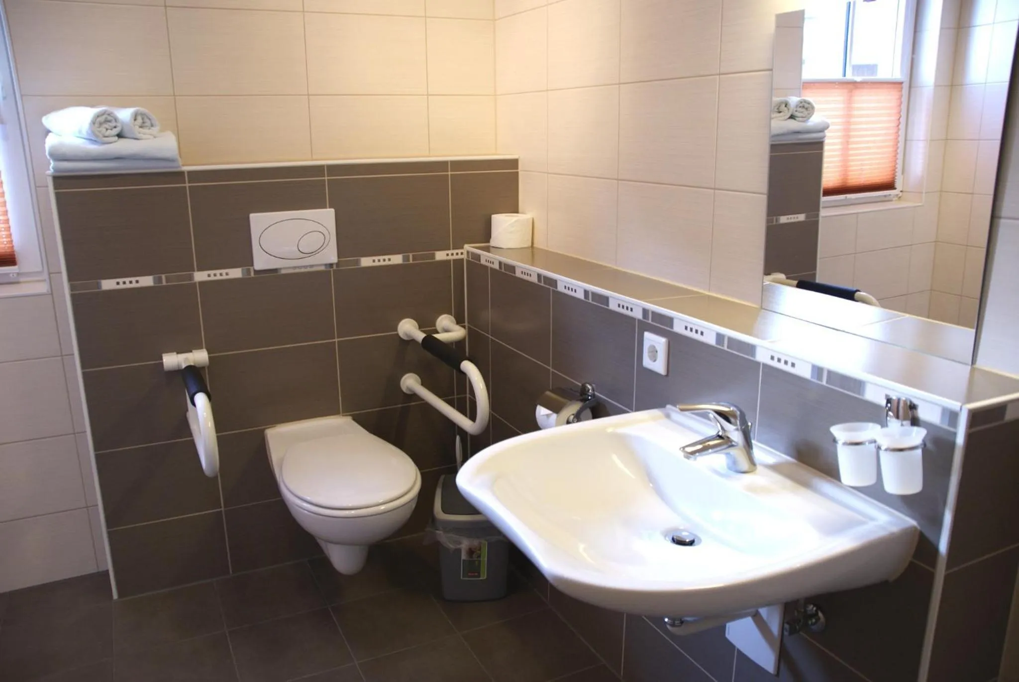 Toilet in Hotel "Pension Marlis"