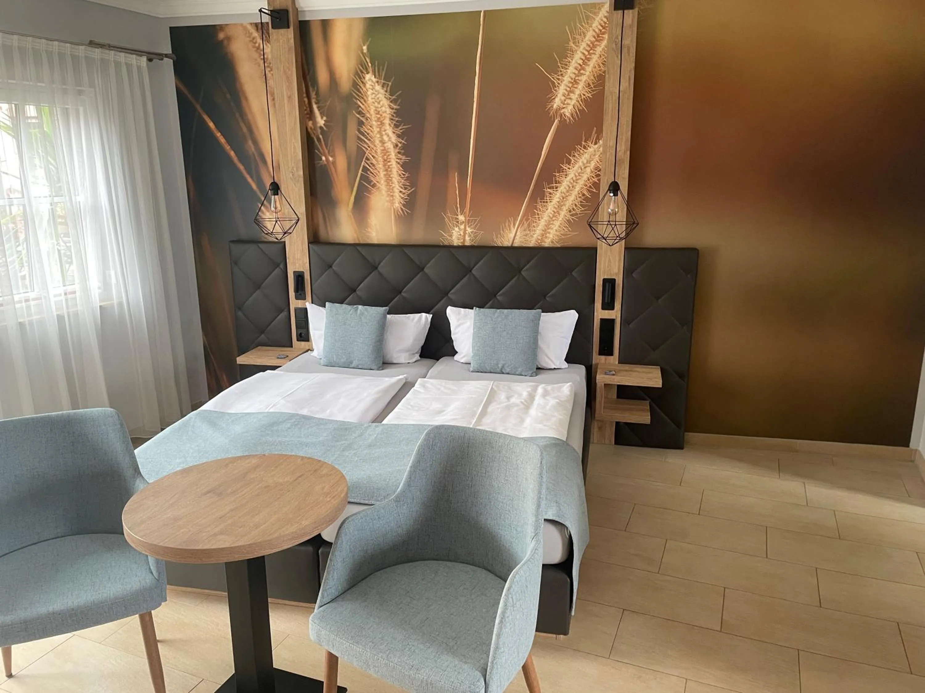 Photo of the whole room, Bed in Hotel "Pension Marlis"