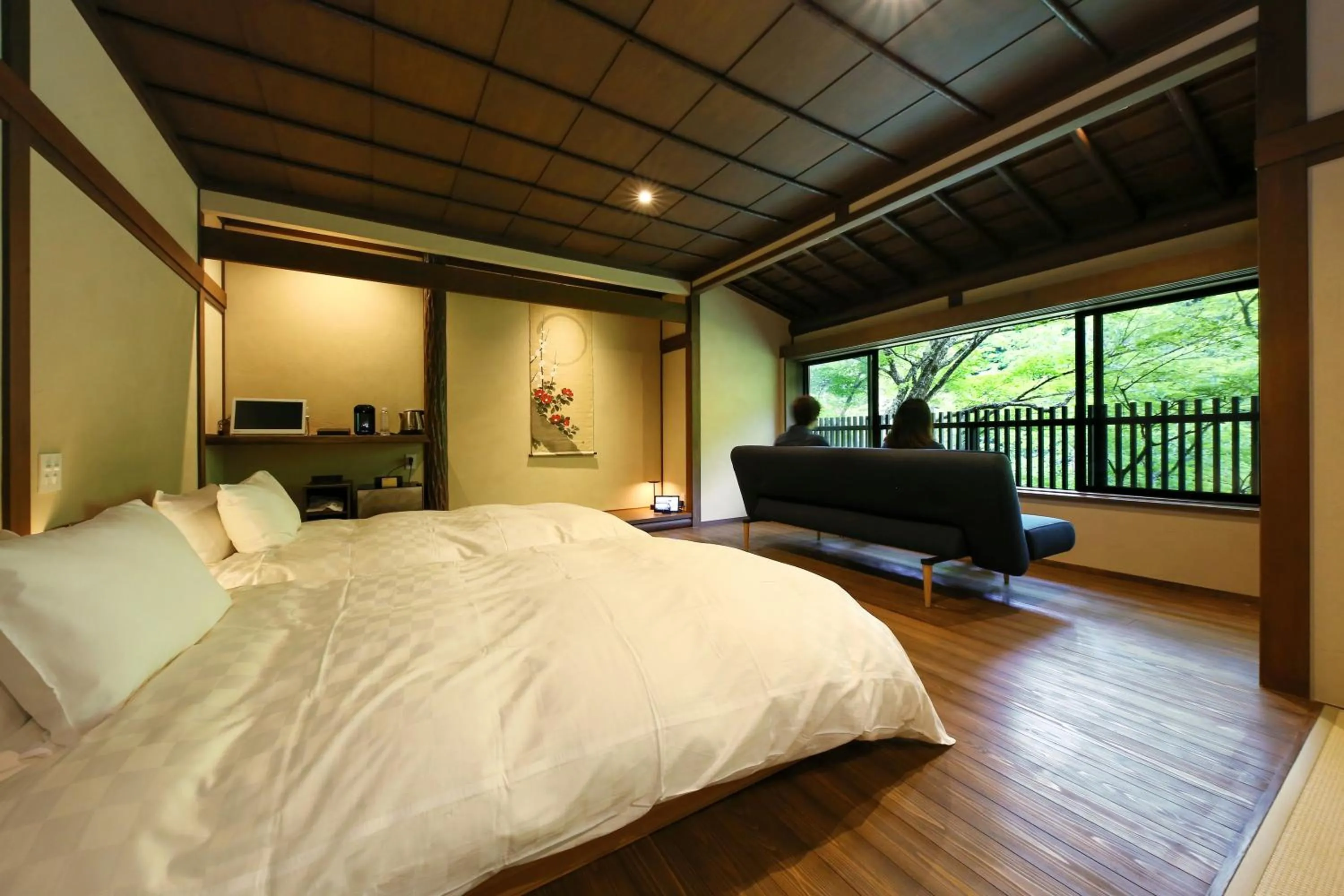 Photo of the whole room, Bed in Kyousen