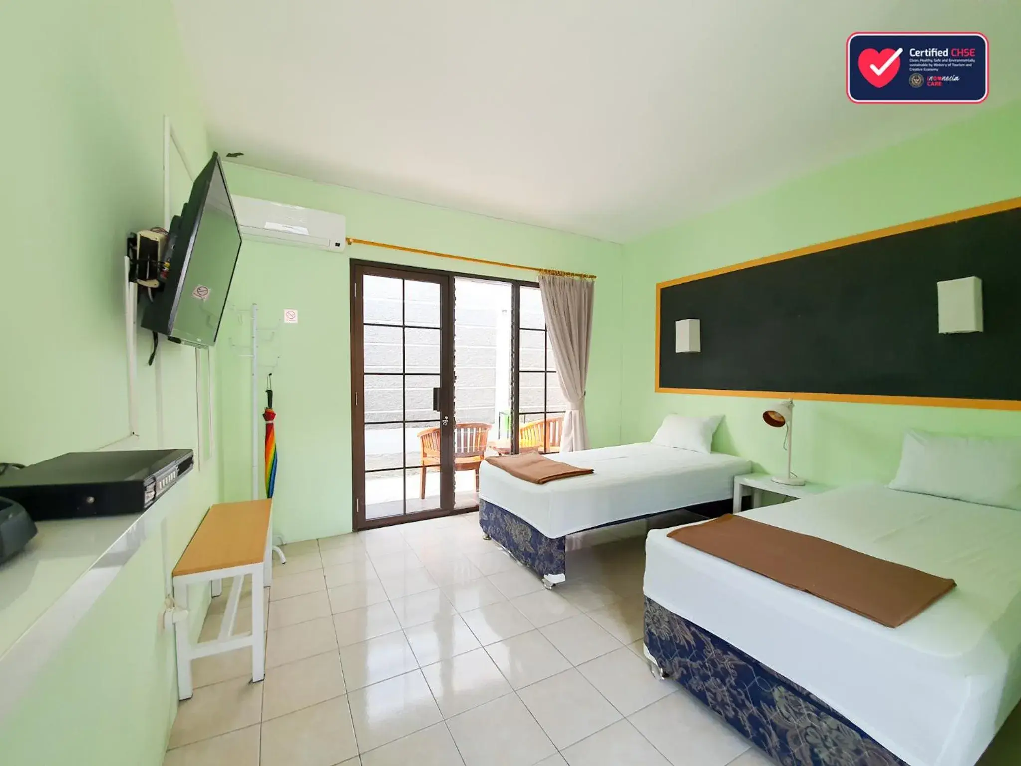 Superior Twin Room in Hotel Griya Wijaya Superior Twin Room in Hotel Griya Wijaya