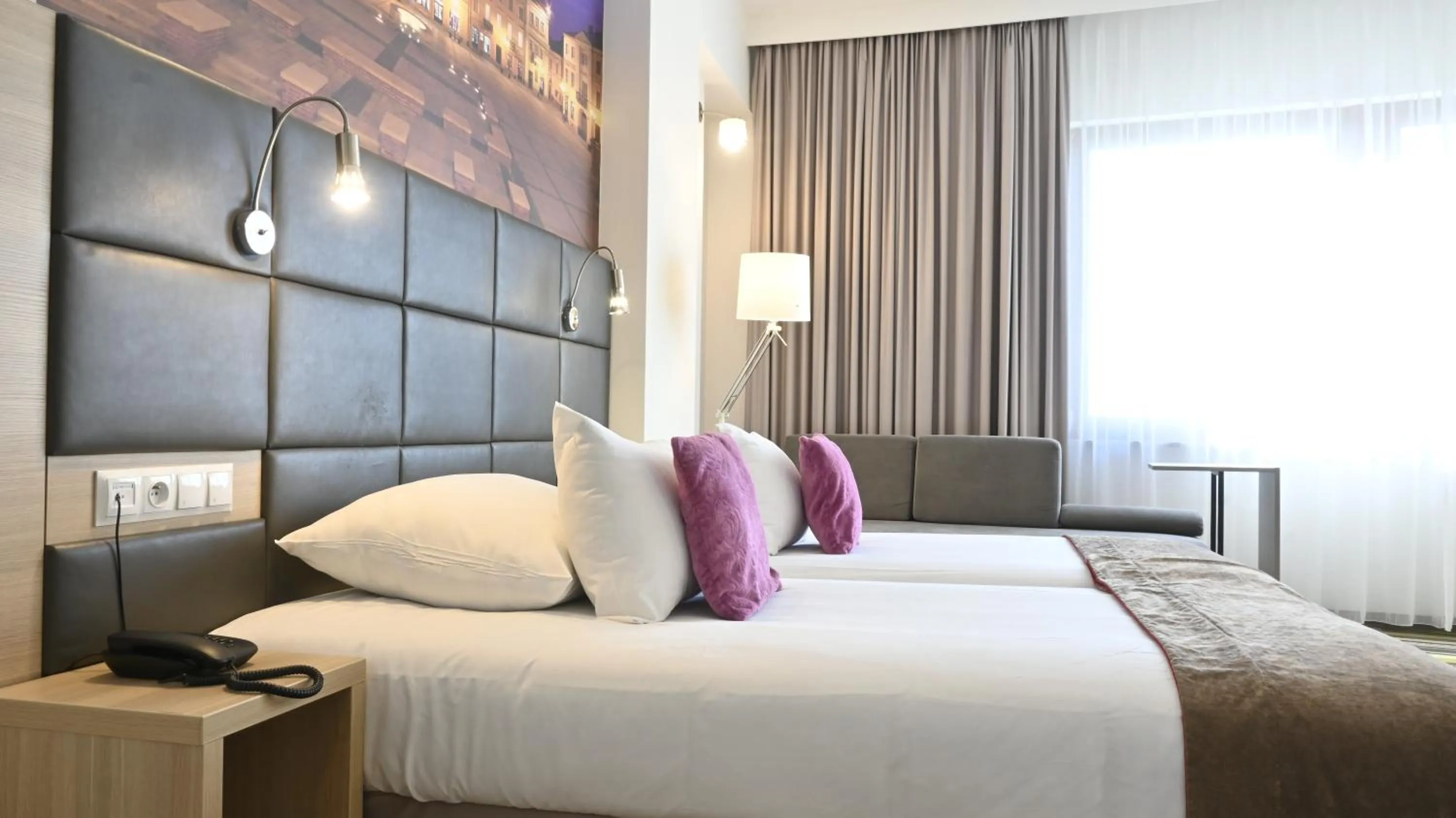 Photo of the whole room, Bed in Vestil Hotel