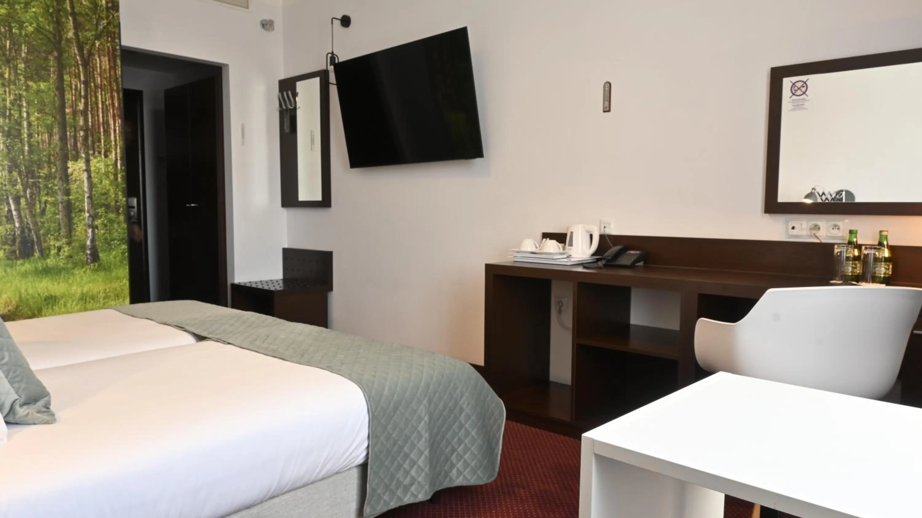 Photo of the whole room, Bed in Vestil Hotel