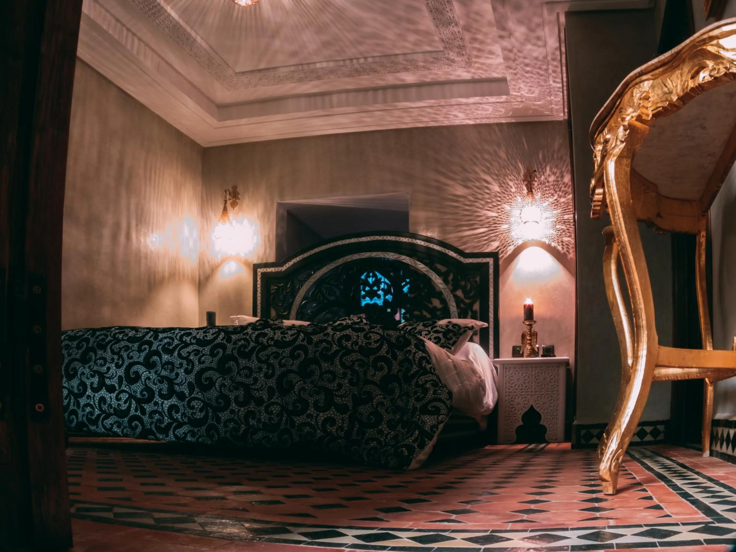 Photo of the whole room, Bed in Riad Golf Stinia 1