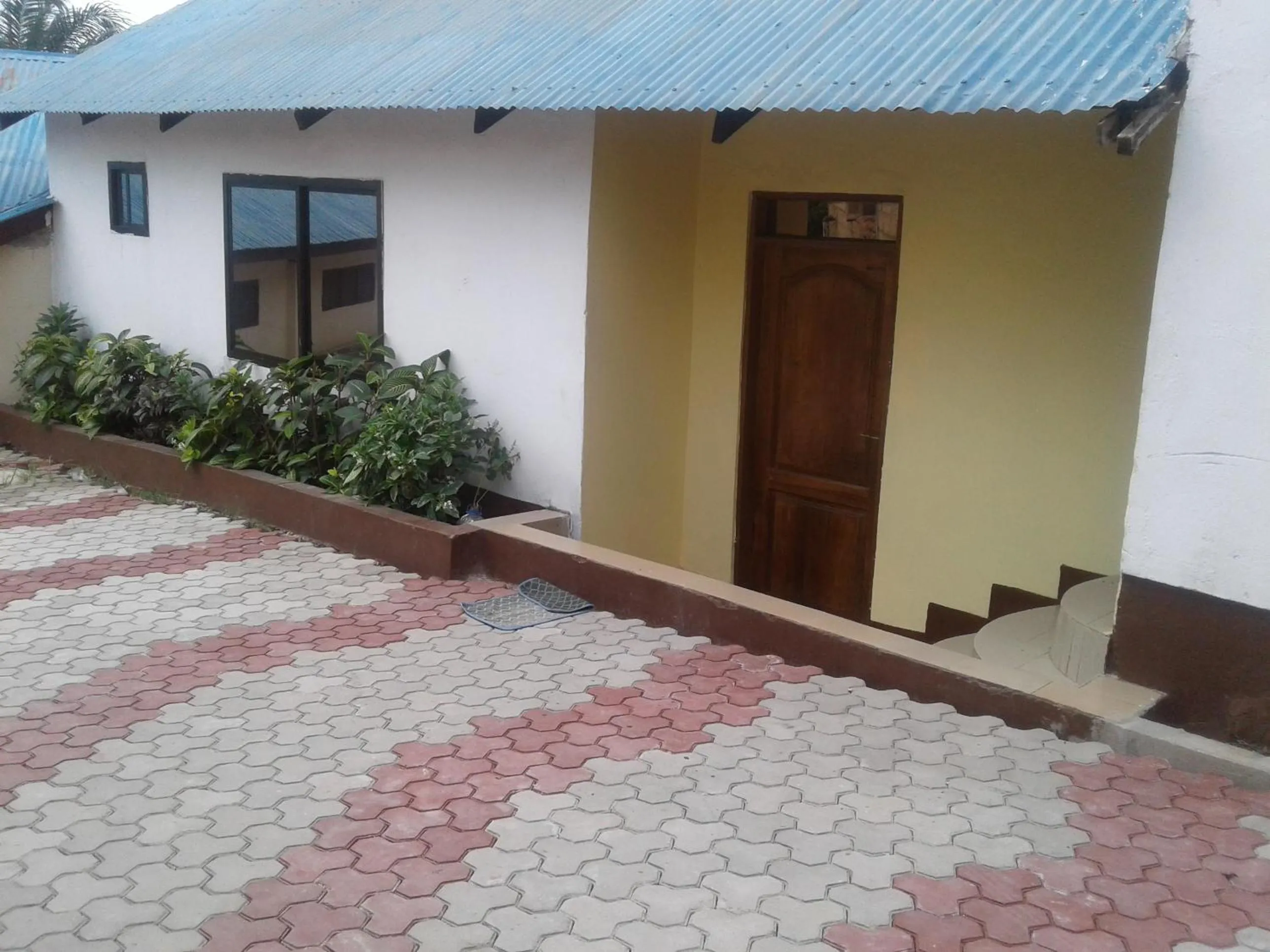 Property building in JJ & JE Family House