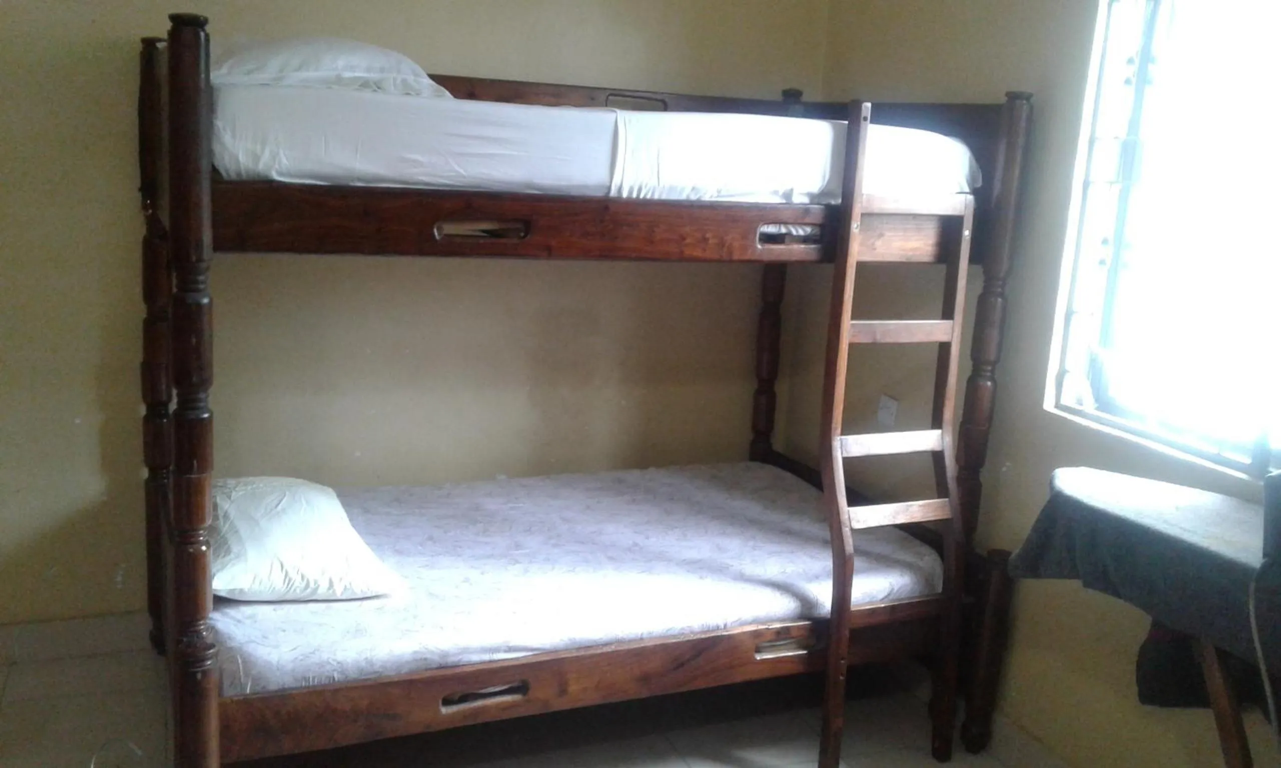 Bed in JJ & JE Family House