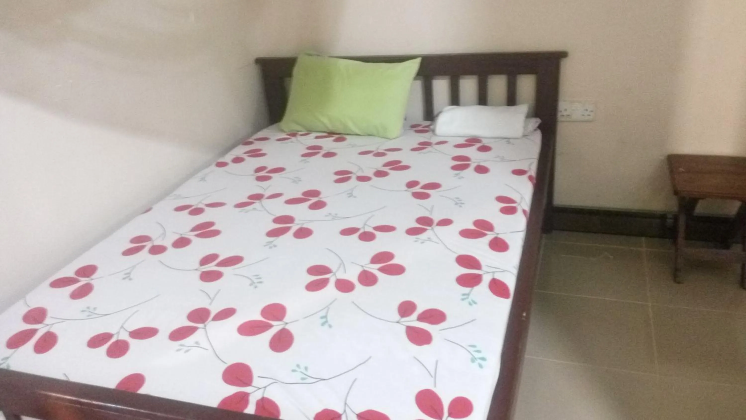 Bed in JJ & JE Family House