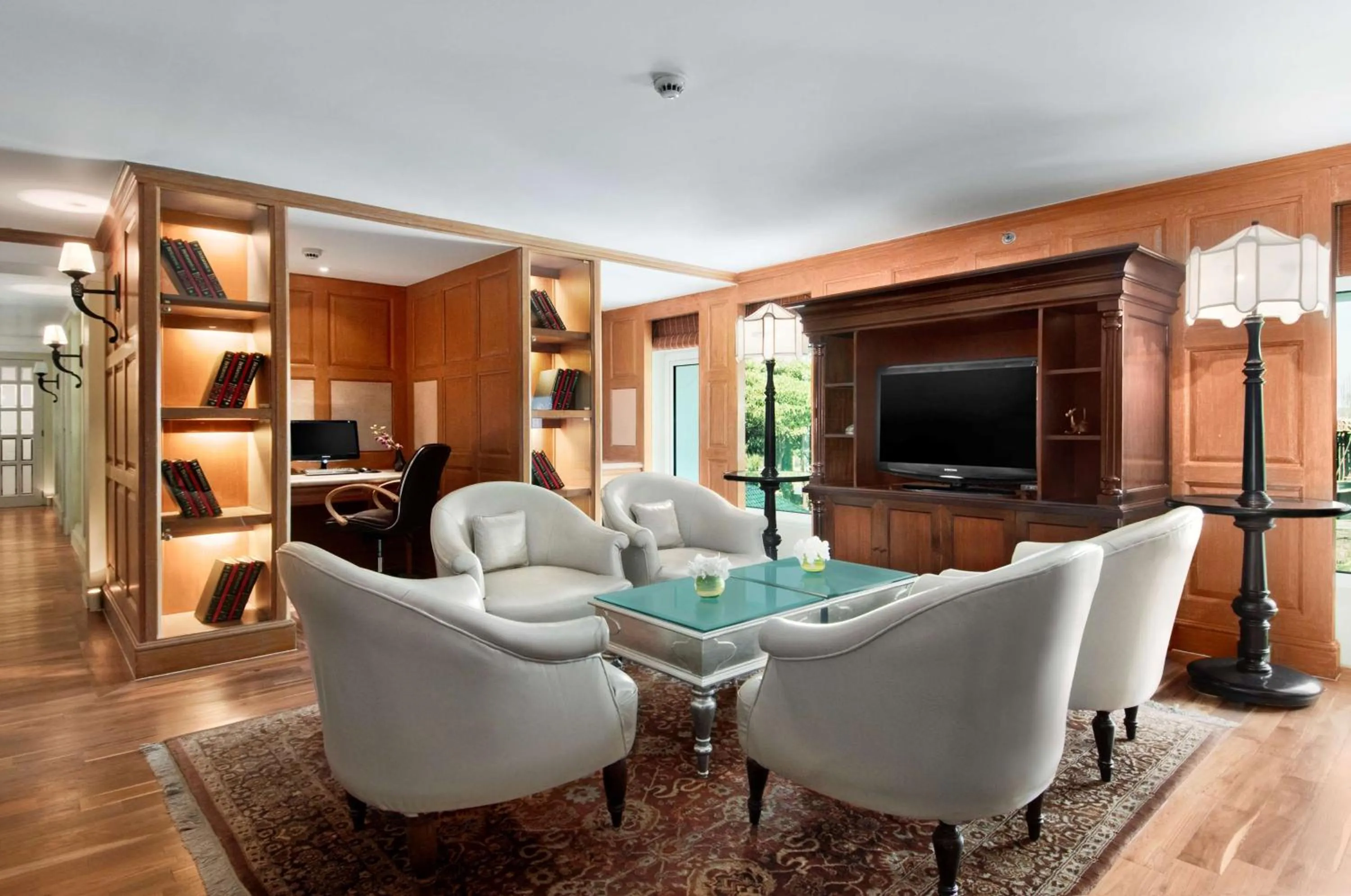 Business facilities in Hilton Mumbai International Airport Hotel