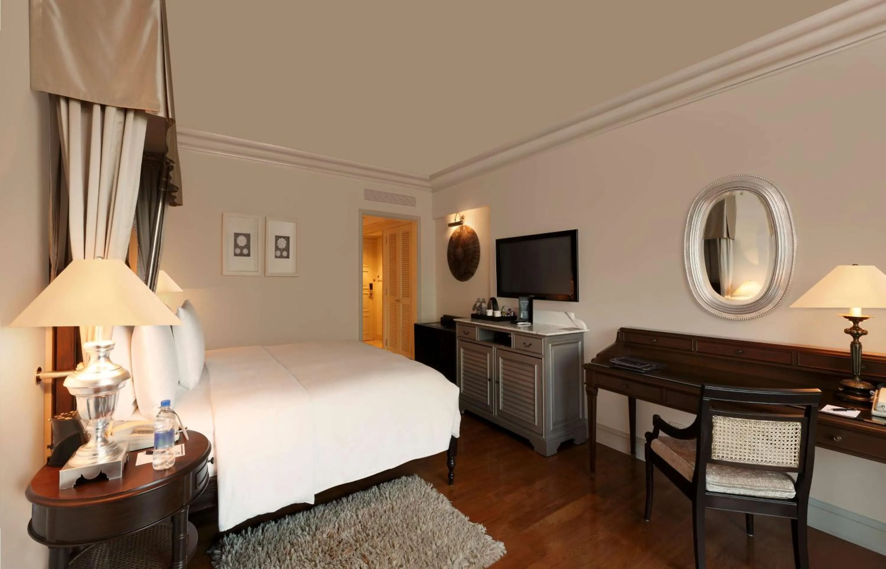 Bedroom, Bed in Hilton Mumbai International Airport Hotel