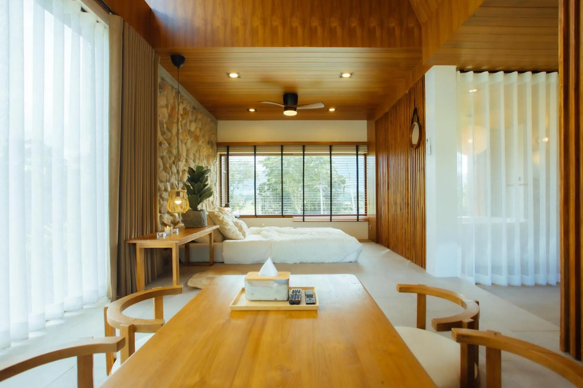 Photo of the whole room in The CAMPIAN