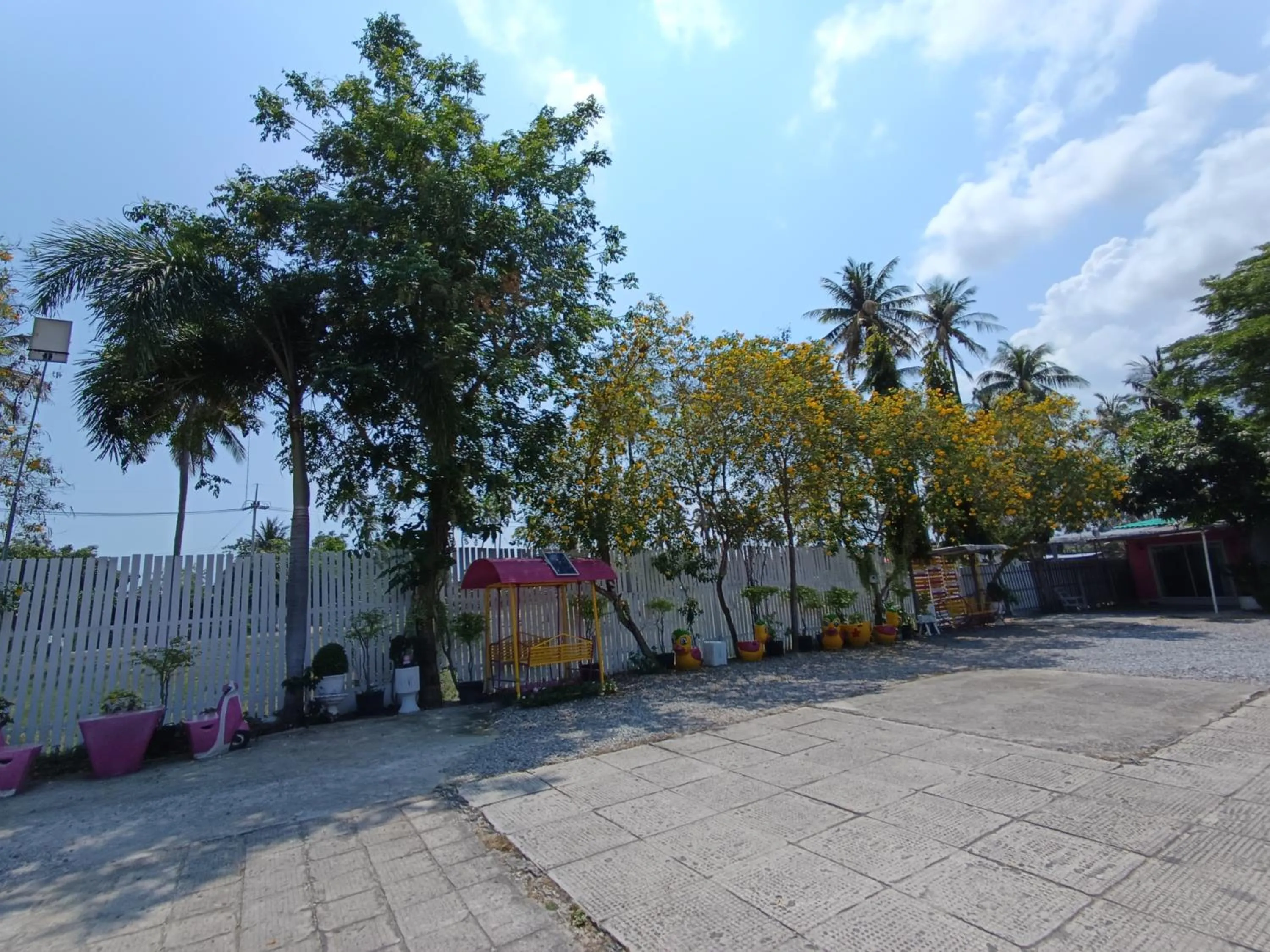 Day in Saan Rak Resort