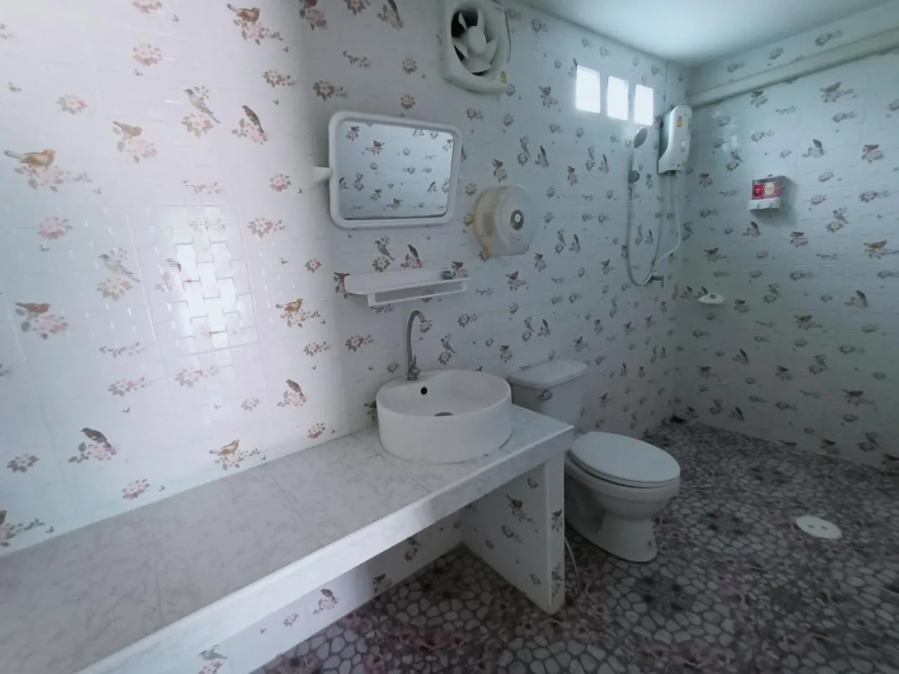 Toilet in Saan Rak Resort