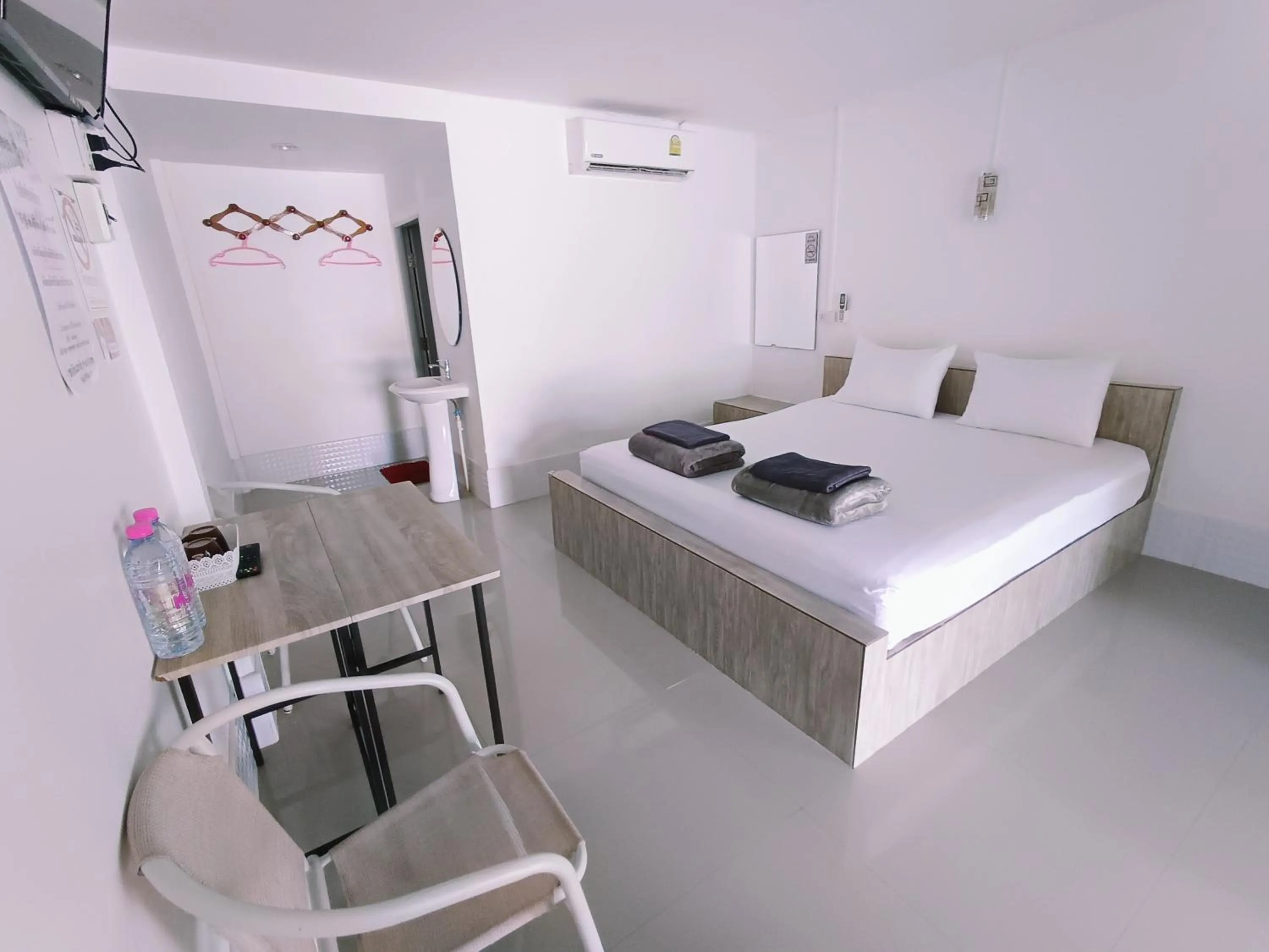 Bed in Saan Rak Resort