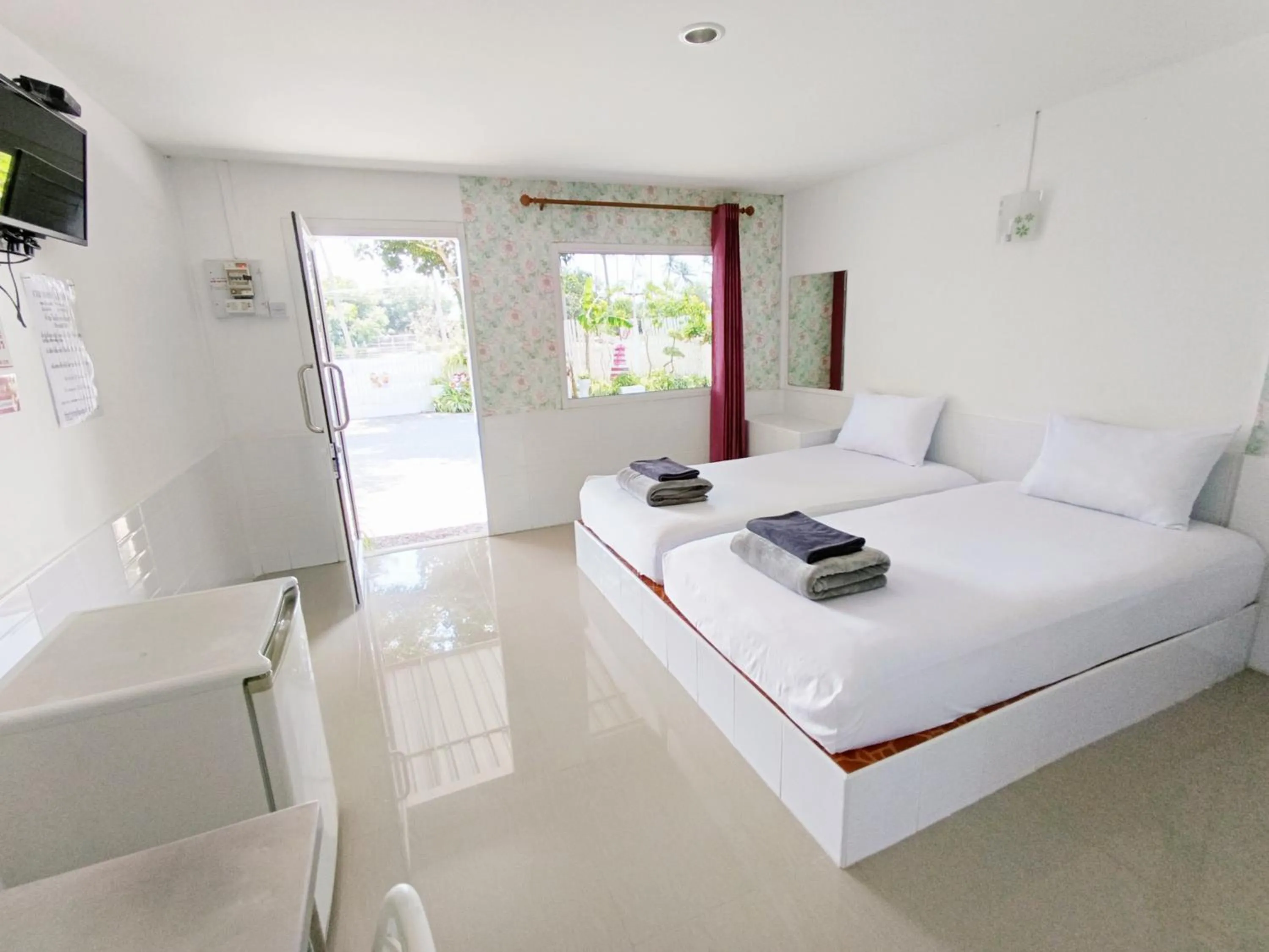 Bed in Saan Rak Resort