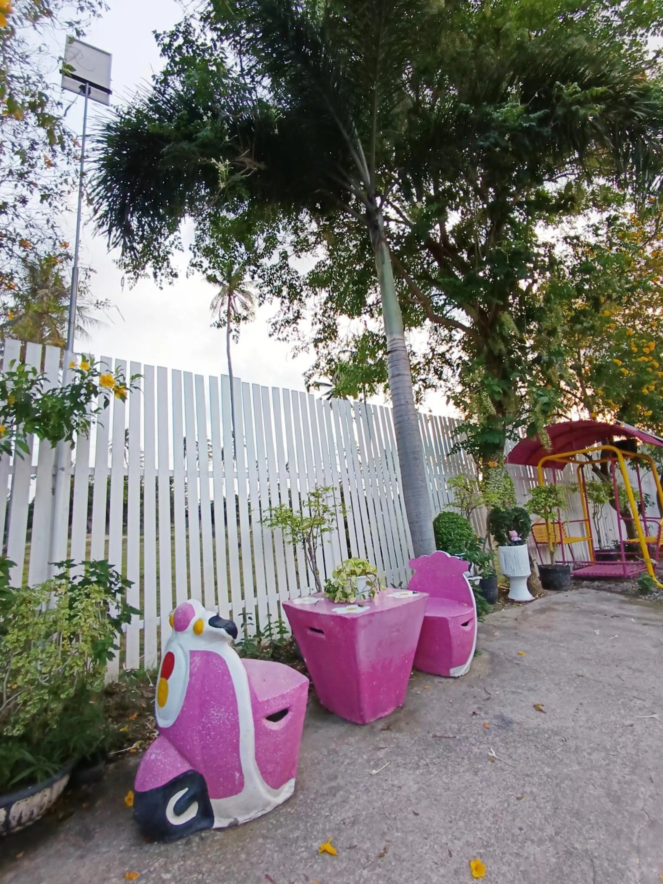 Day in Saan Rak Resort