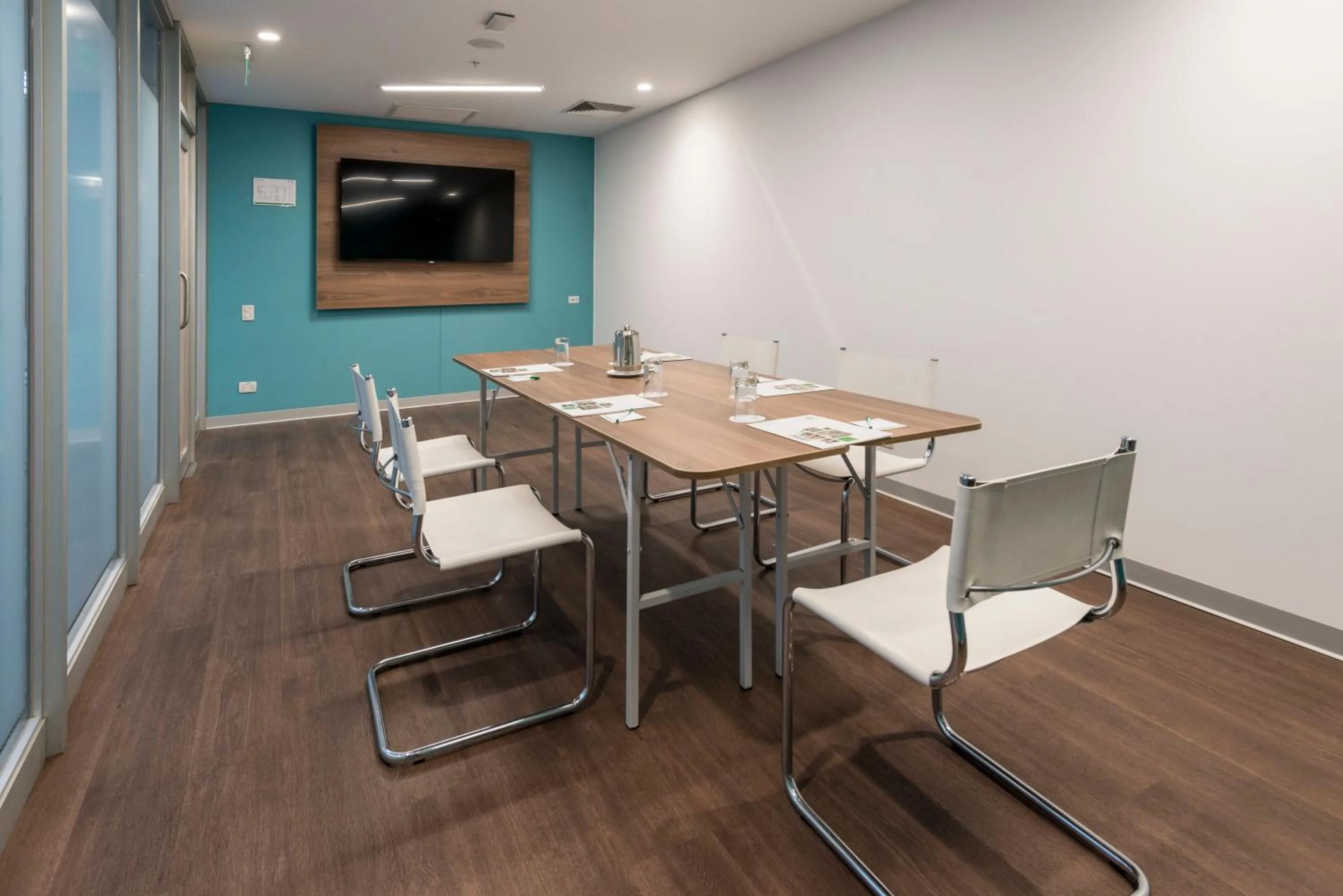 Meeting/conference room in Holiday Inn - Lima Airport by IHG