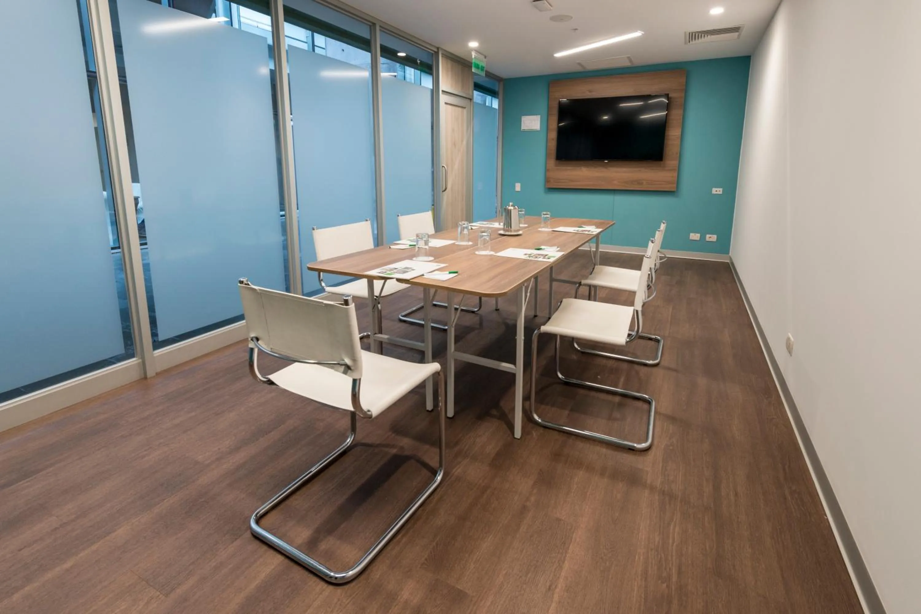 Meeting/conference room in Holiday Inn - Lima Airport by IHG
